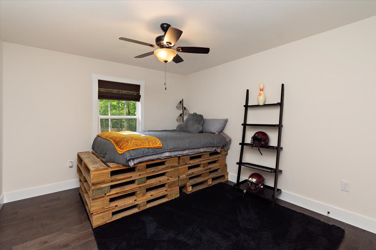 Monterey, Tennessee, 38574, United States, 3 Bedrooms Bedrooms, ,2 BathroomsBathrooms,Residential,For Sale,1907598
