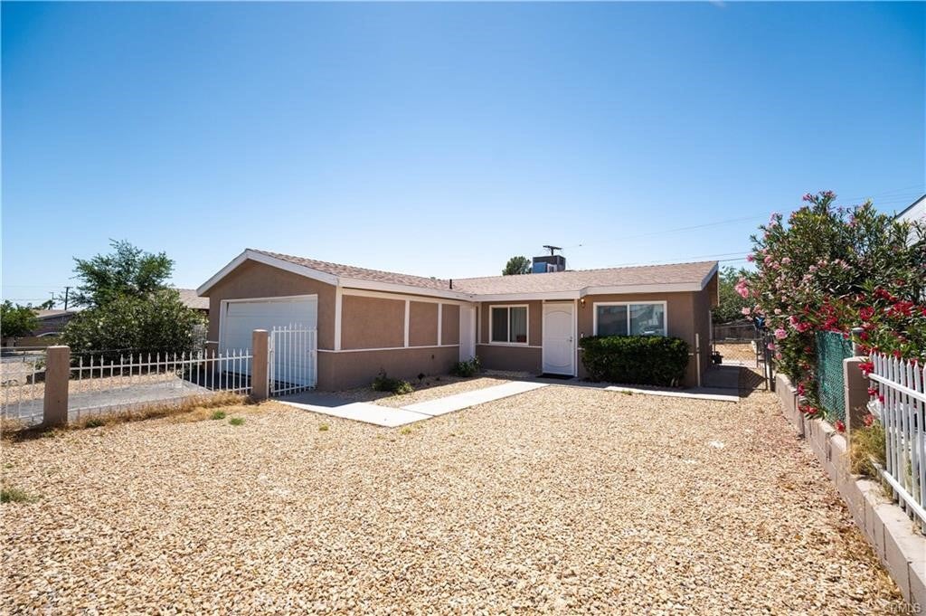 Sunset St, Barstow, CA 92311