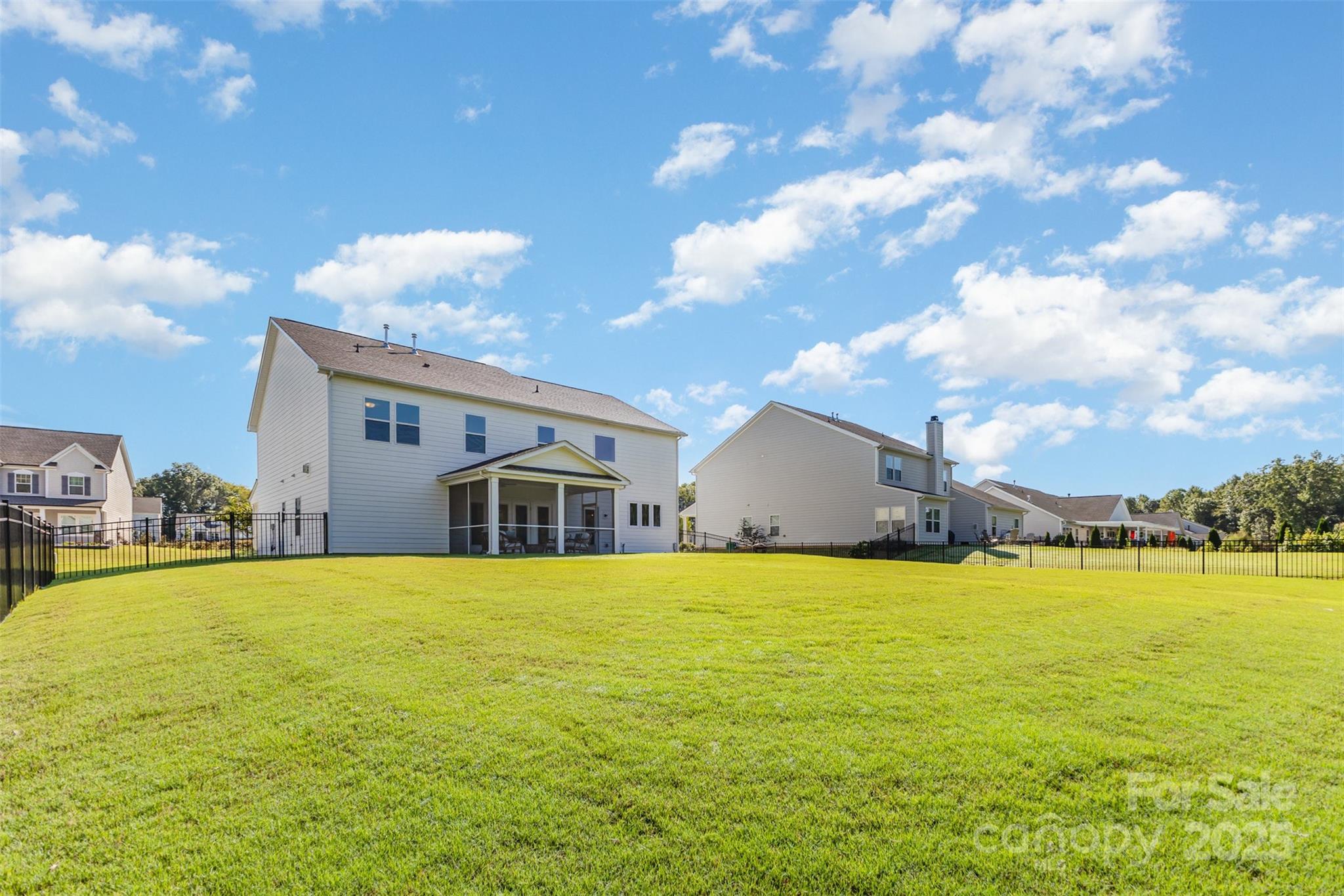 Waxhaw, North Carolina, 28173, United States, 5 Bedrooms Bedrooms, ,5 BathroomsBathrooms,Residential,For Sale,1940426