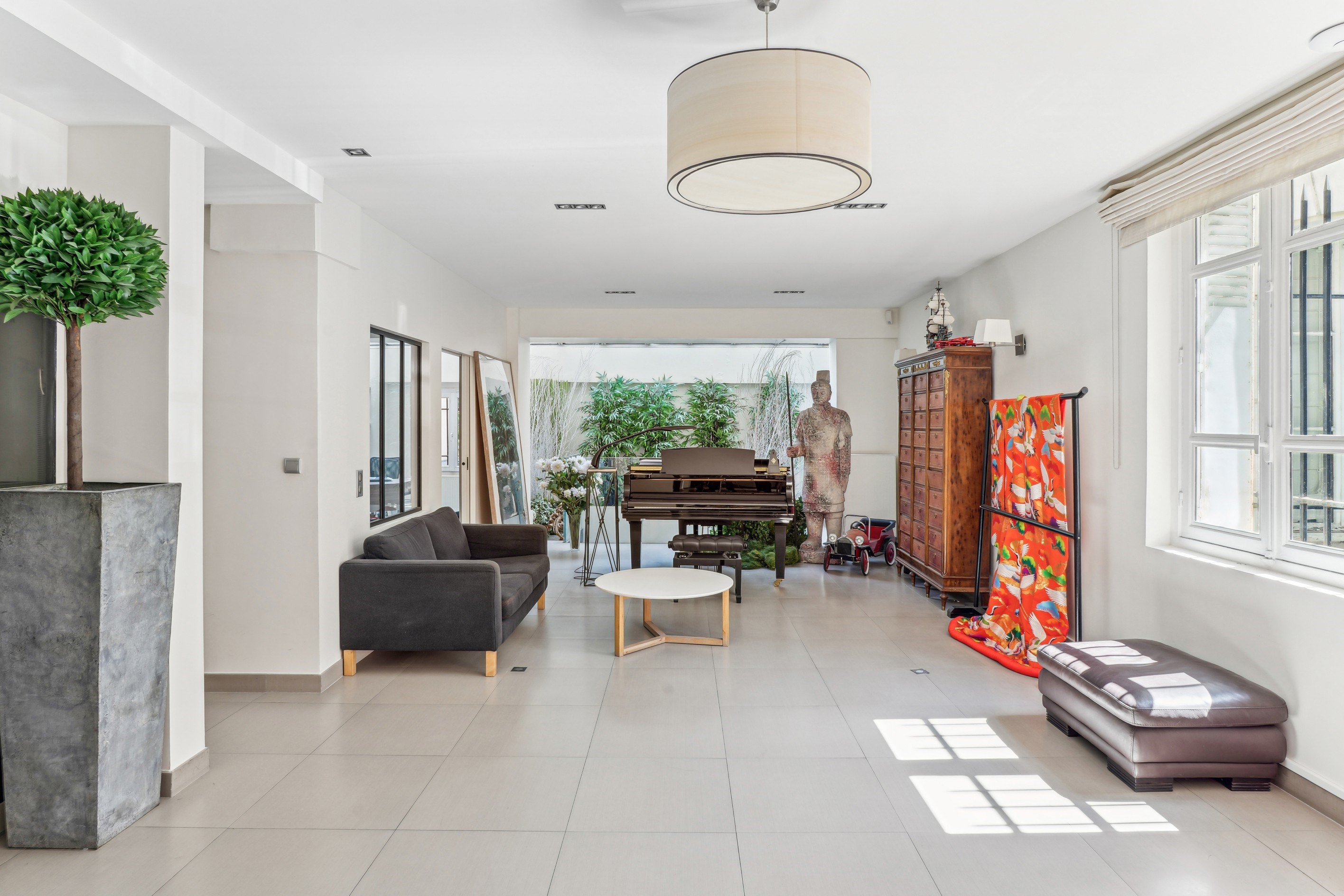  EXCLUSIVE MANSION WITH TERRACE WITHIN PRIVATE SQUARE. - 物件實景