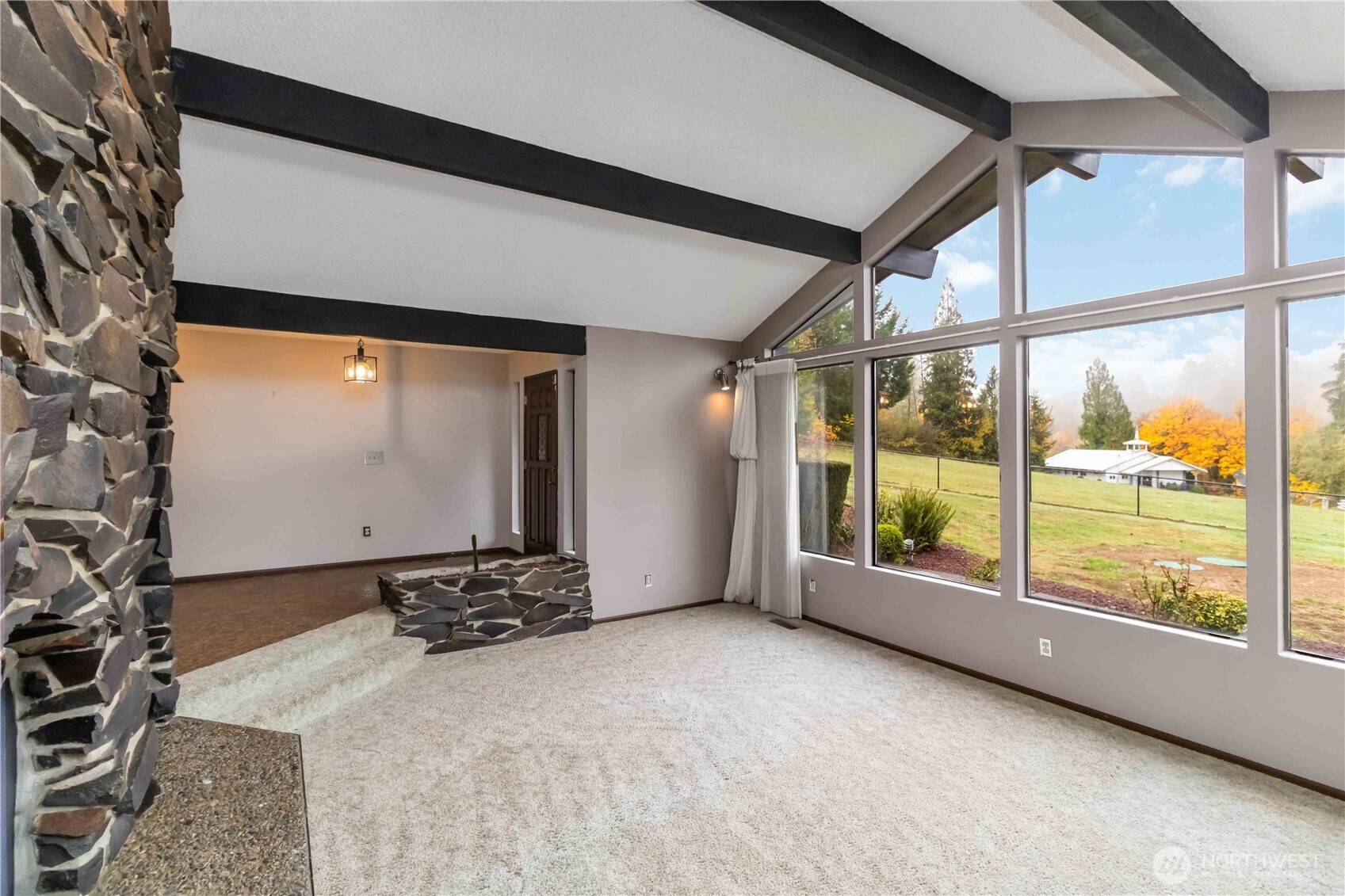 Longview, Washington, 98632, United States, 4 Bedrooms Bedrooms, ,2 BathroomsBathrooms,Residential,For Sale,1986535