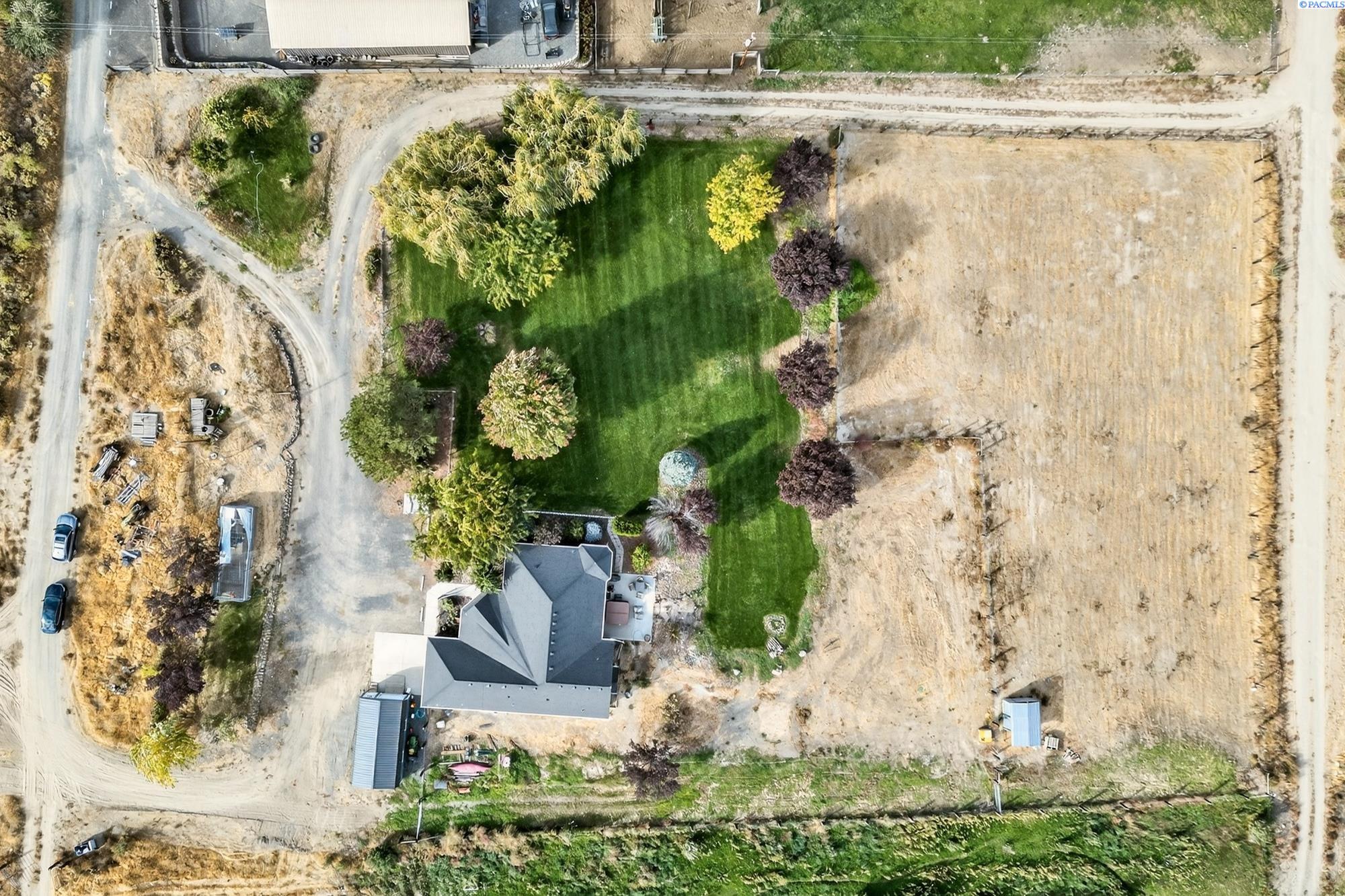 Prosser, Washington, 99350, United States, 3 Bedrooms Bedrooms, ,2 BathroomsBathrooms,Residential,For Sale,1964108