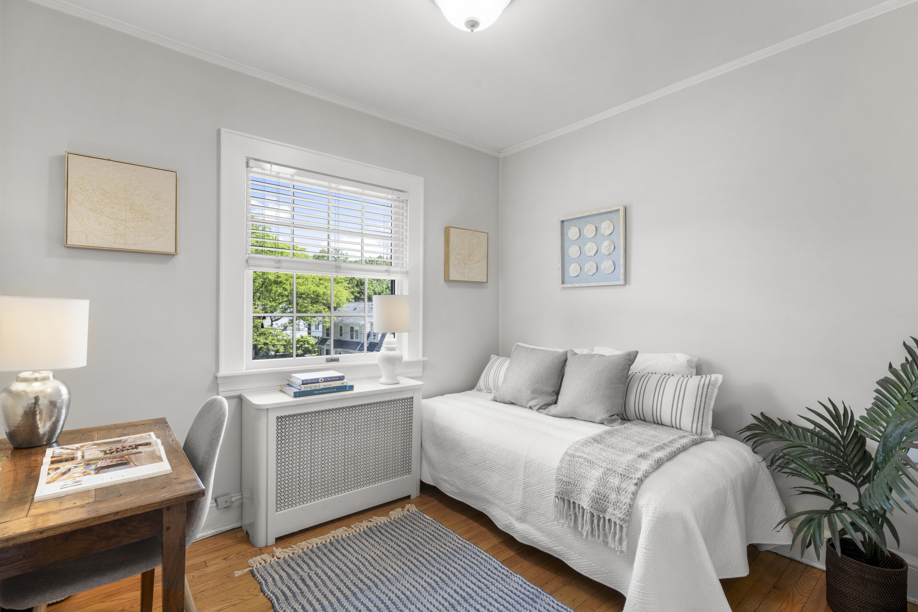  Idyllic Larchmont Village Colonial - 物件實景