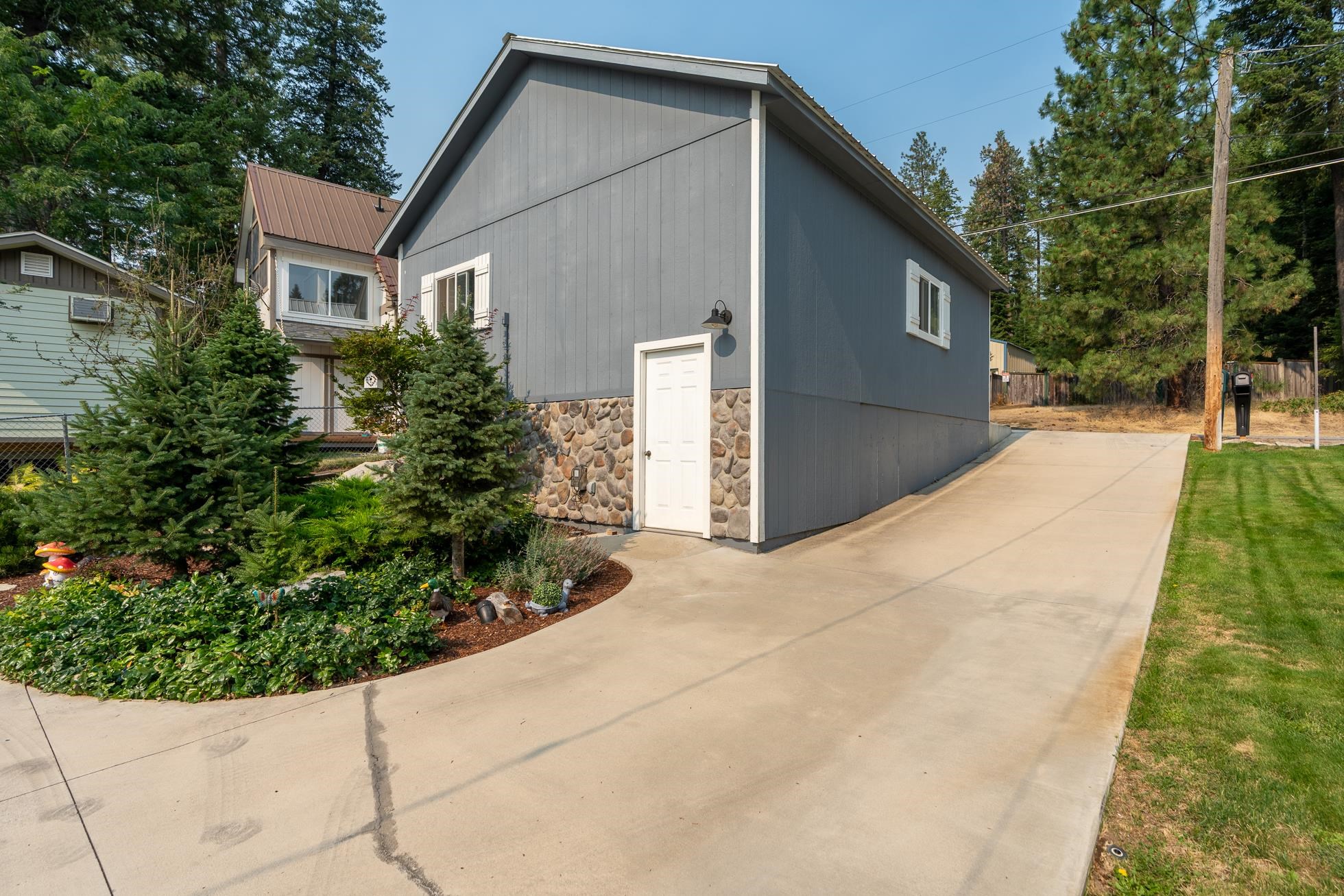 Newport, Washington, 99156, United States, 2 Bedrooms Bedrooms, ,2 BathroomsBathrooms,Residential,For Sale,1937533