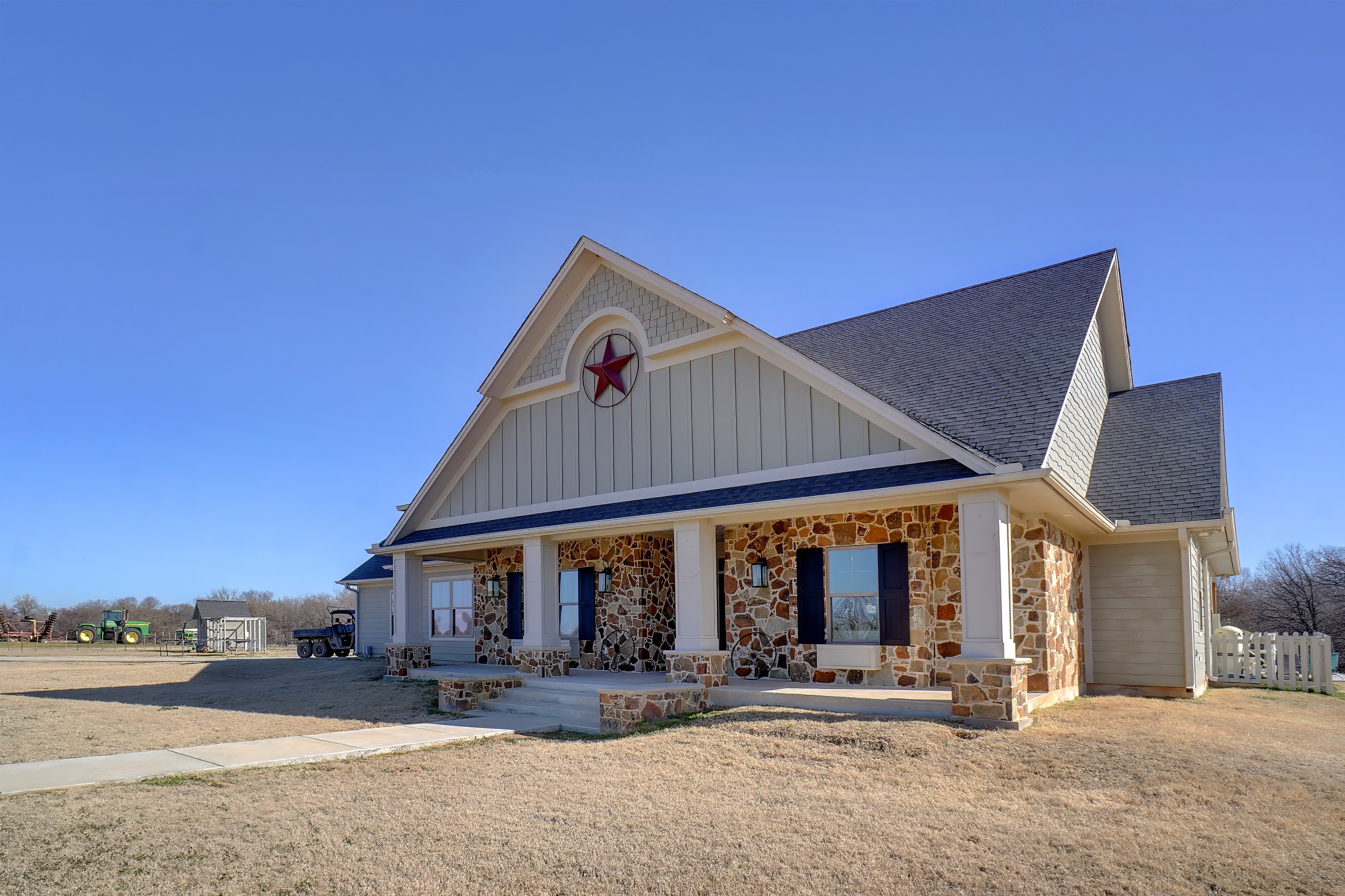 Bridgeport, Texas, 76426, United States, 4 Bedrooms Bedrooms, ,3 BathroomsBathrooms,Residential,For Sale,1701236