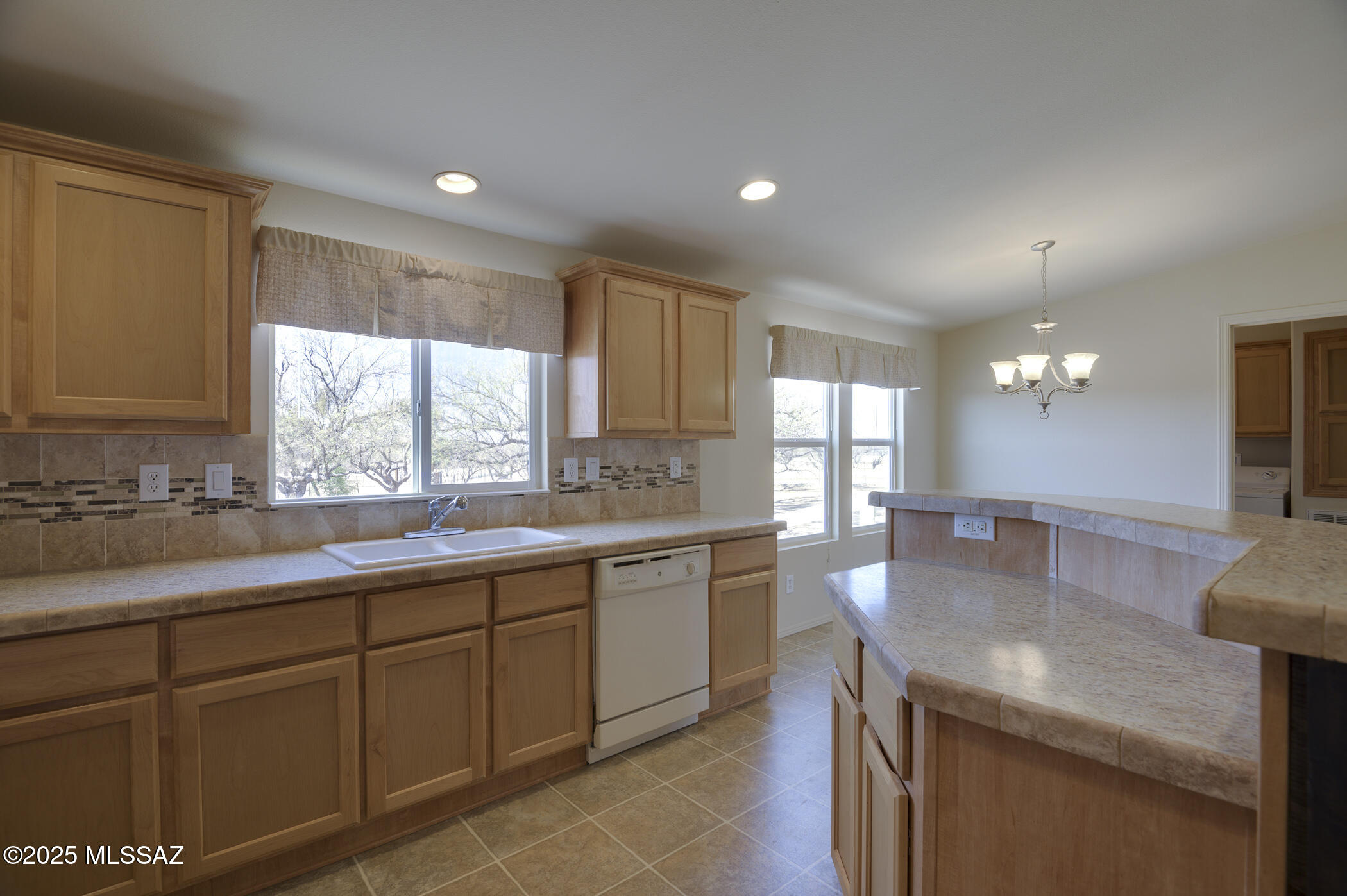 Amado, Arizona, 85645, United States, 5 Bedrooms Bedrooms, ,4 BathroomsBathrooms,Residential,For Sale,1752997