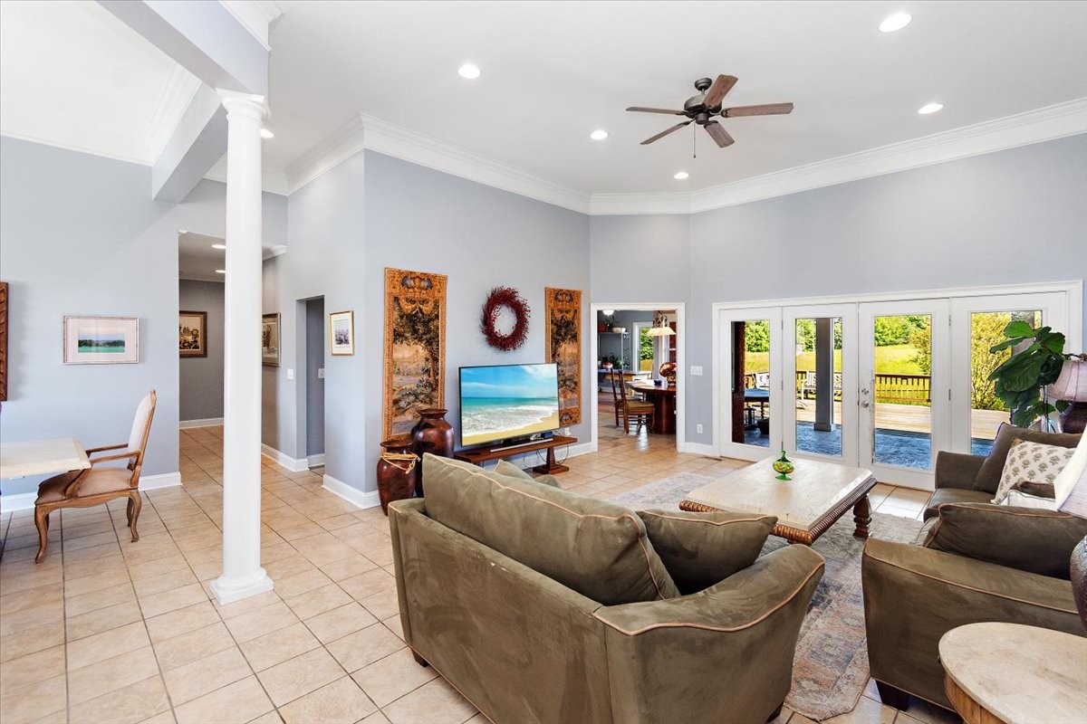 Leoma, Tennessee, 38468, United States, 3 Bedrooms Bedrooms, ,3 BathroomsBathrooms,Residential,For Sale,1938715