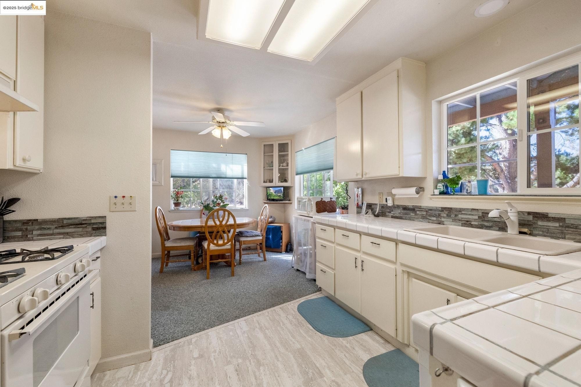 Sonora, California, 95370, United States, 4 Bedrooms Bedrooms, ,2 BathroomsBathrooms,Residential,For Sale,1934217
