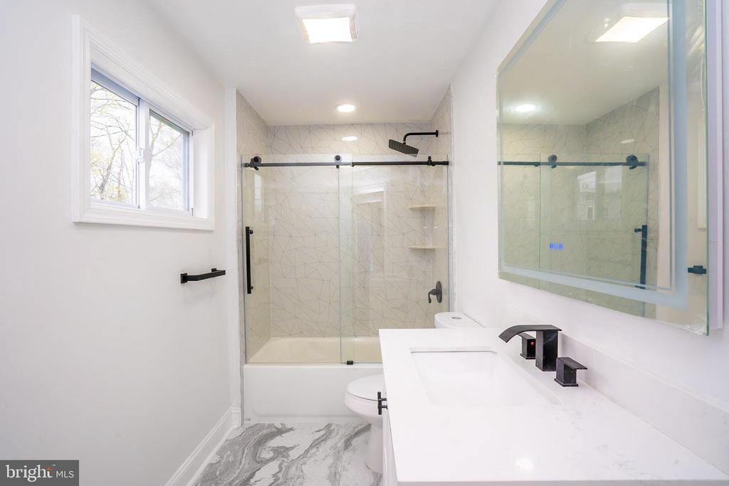 Hightstown, New Jersey, 08520, United States, 7 Bedrooms Bedrooms, ,5 BathroomsBathrooms,Residential,For Sale,1938166