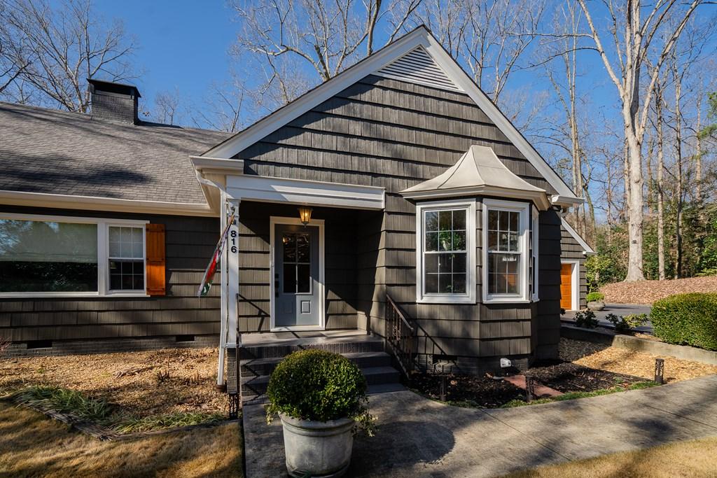 DALTON, Georgia, 30720, United States, 4 Bedrooms Bedrooms, ,3 BathroomsBathrooms,Residential,For Sale,1695923