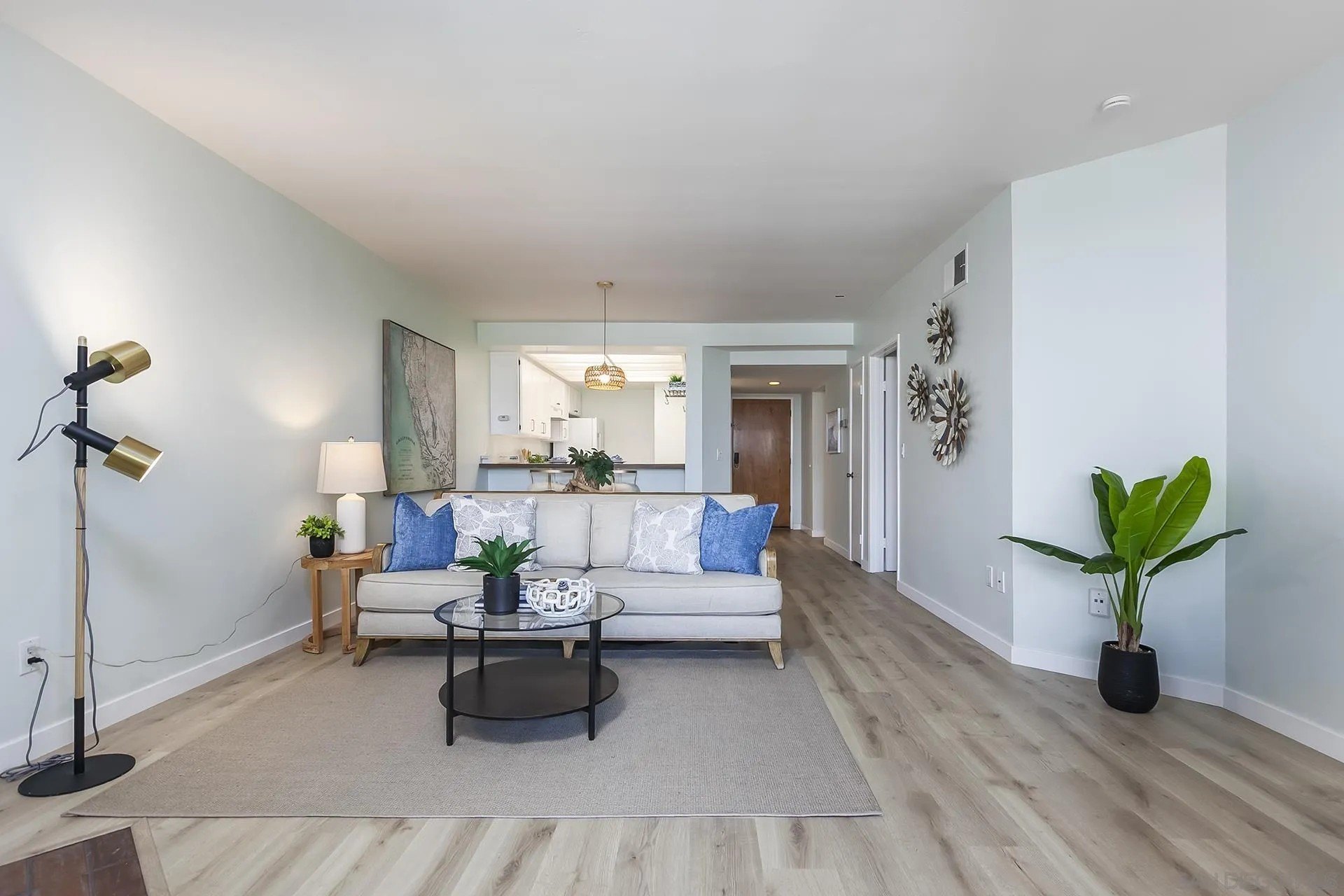 San Diego, California, 92110, United States, 1 Bedroom Bedrooms, ,1 BathroomBathrooms,Residential,For Sale,1970133