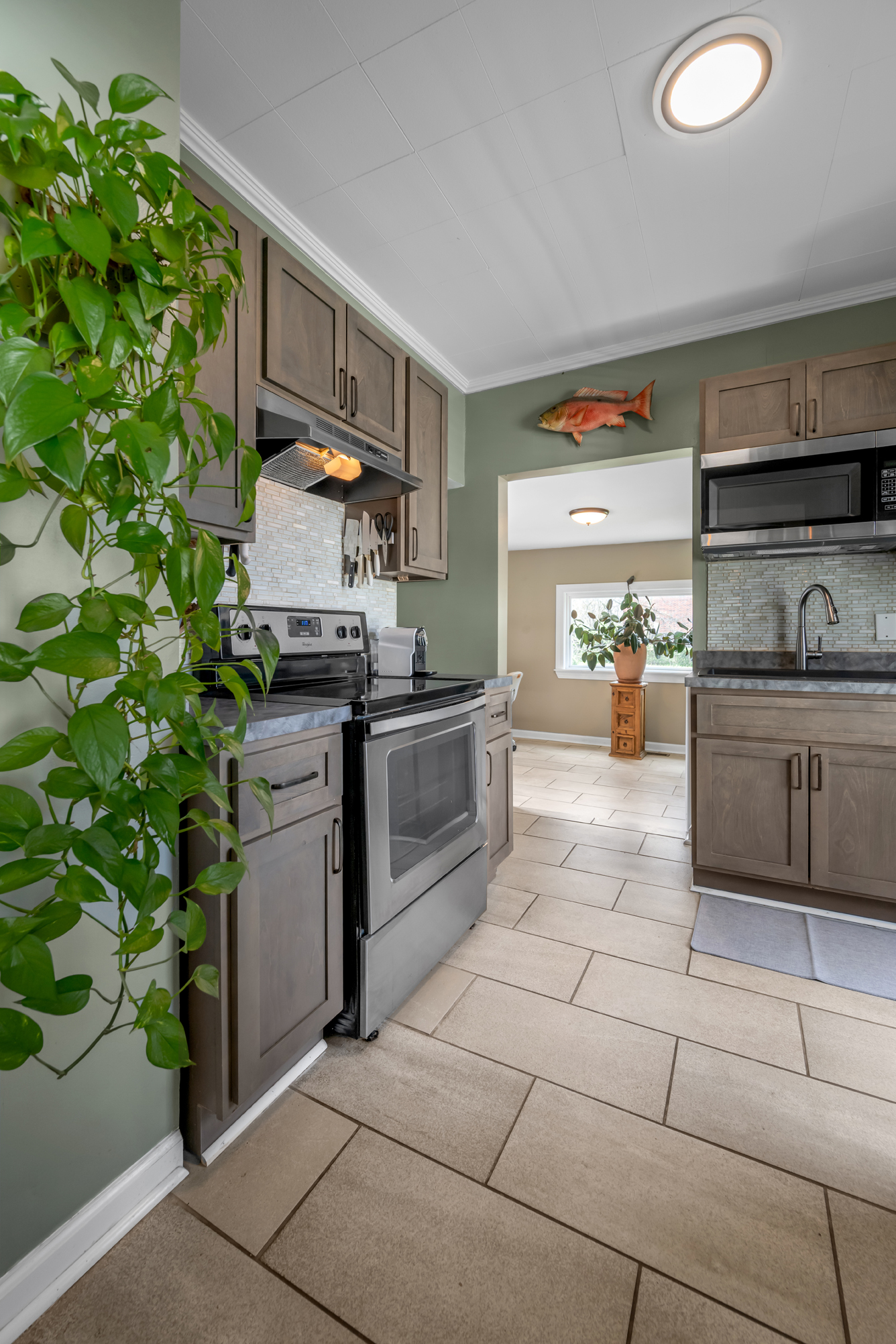  127 Delmont Drive - 物件實景