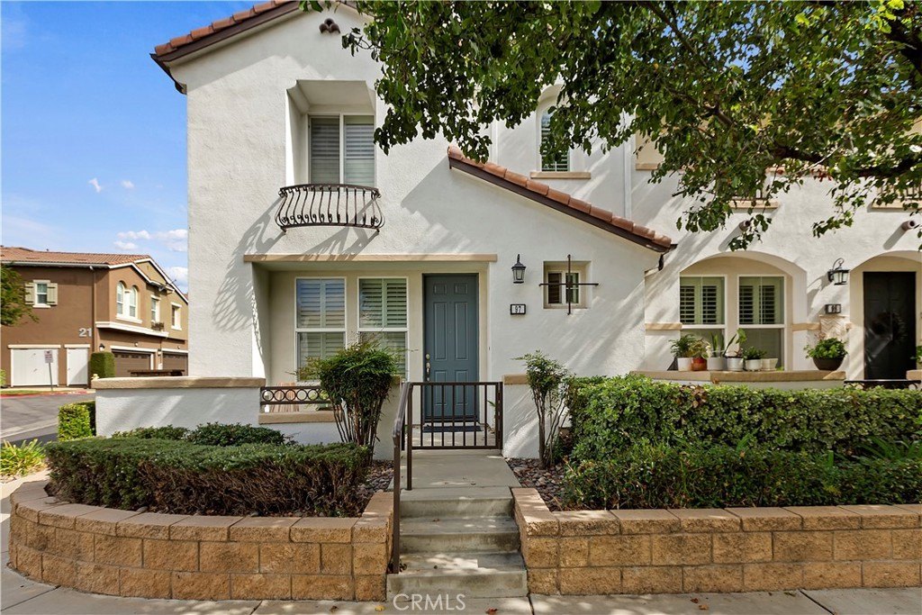 Fontana, California, 92336, United States, 4 Bedrooms Bedrooms, ,3 BathroomsBathrooms,Residential,For Sale,1970103