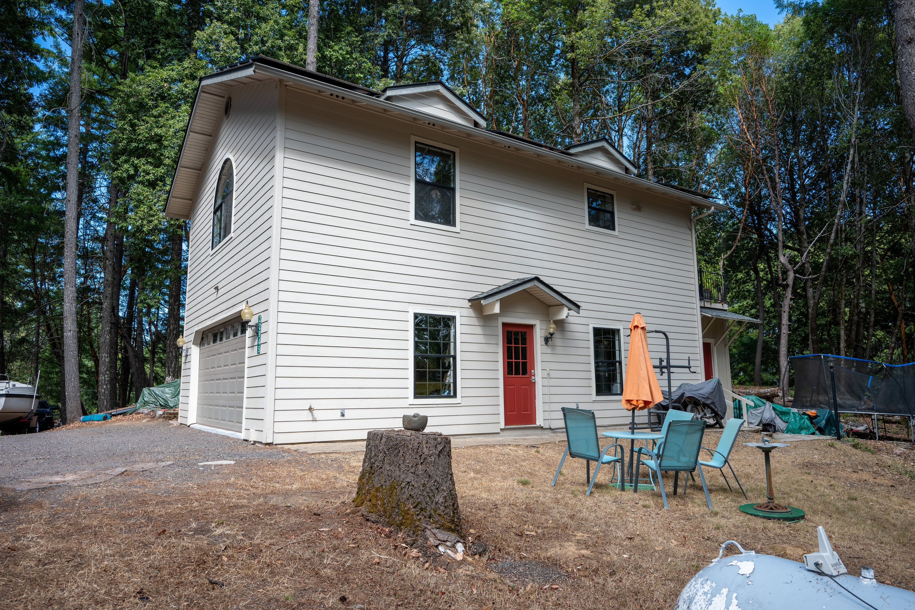 Willits, California, 95490, United States, 4 Bedrooms Bedrooms, ,3 BathroomsBathrooms,Residential,For Sale,1980811