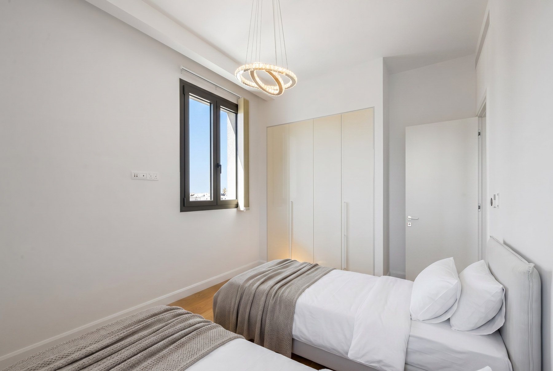  Sea-View Penthouse with Private Roof Garden in Tombs of the Kings, Pafos - 物件實景