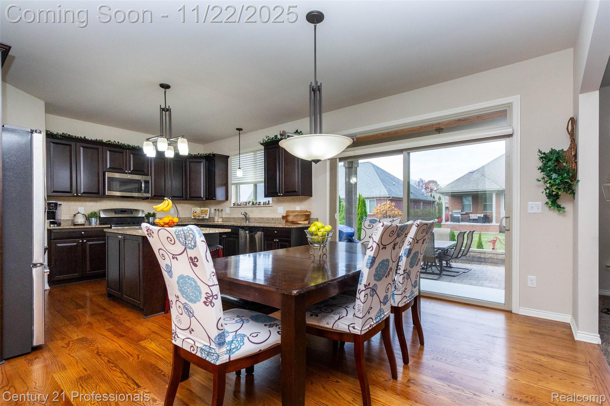 ClintonTownship, Michigan, 48038, United States, 3 Bedrooms Bedrooms, ,4 BathroomsBathrooms,Residential,For Sale,1994254