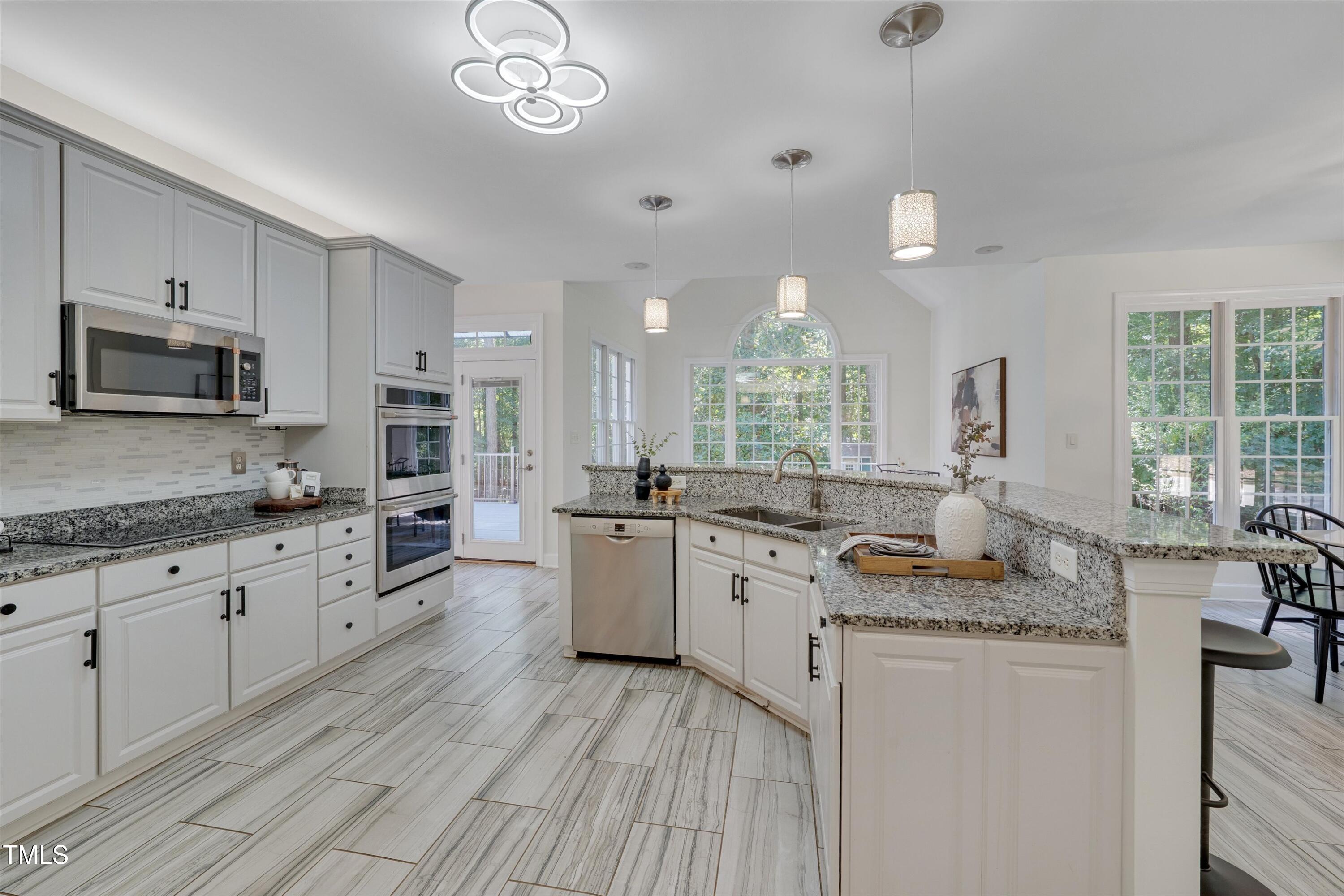 Hillsborough, North Carolina, 27278, United States, 4 Bedrooms Bedrooms, ,4 BathroomsBathrooms,Residential,For Sale,1947049
