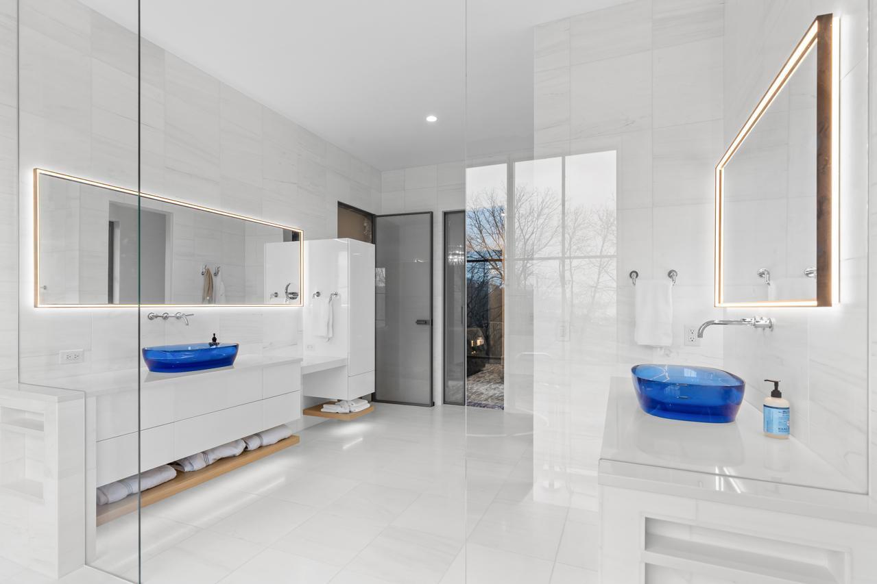 Orono, Minnesota, 55391, United States, 6 Bedrooms Bedrooms, ,3 BathroomsBathrooms,Residential,For Sale,2000639