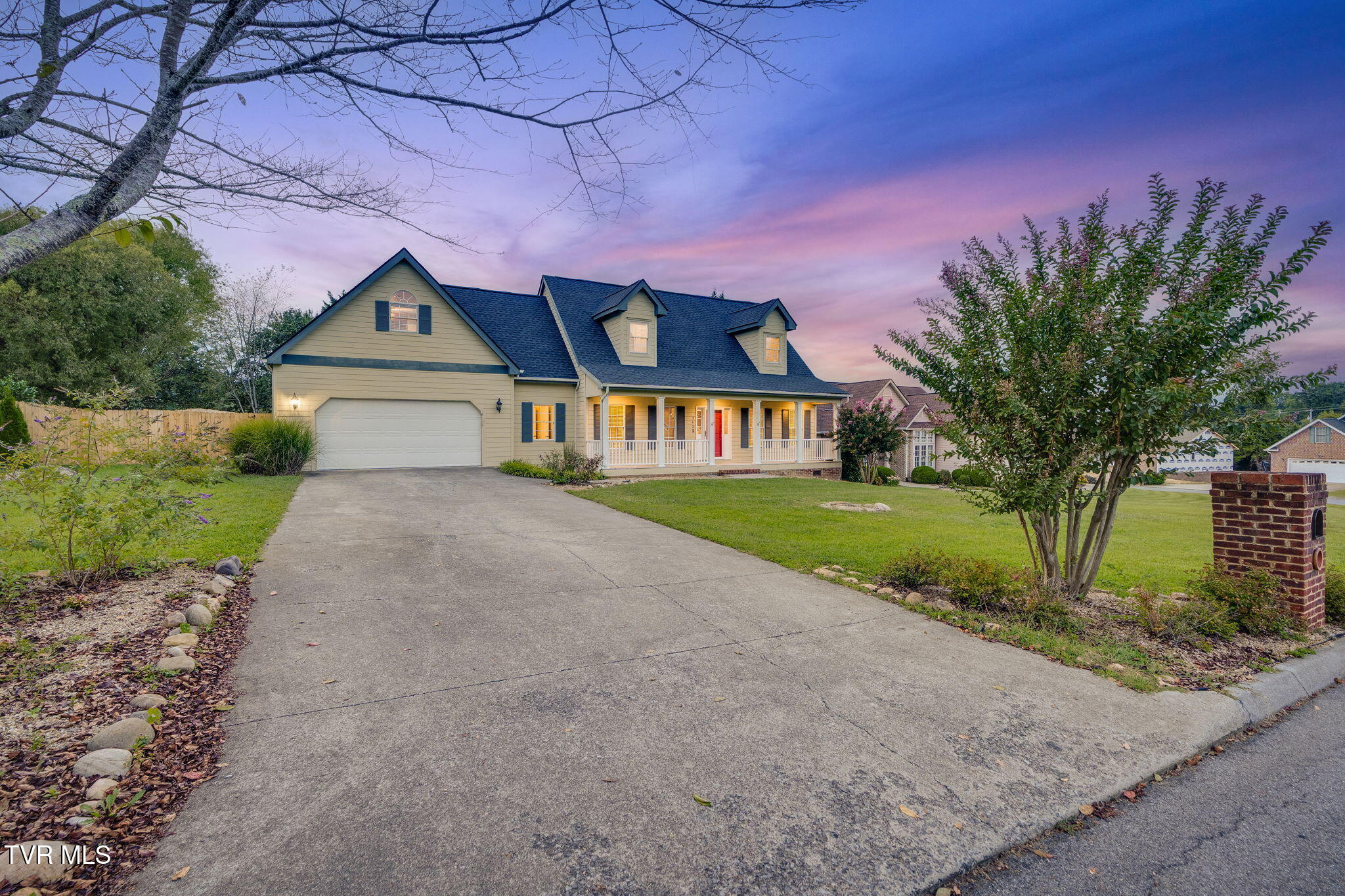 Gray, Tennessee, 37615, United States, 3 Bedrooms Bedrooms, ,4 BathroomsBathrooms,Residential,For Sale,1978151