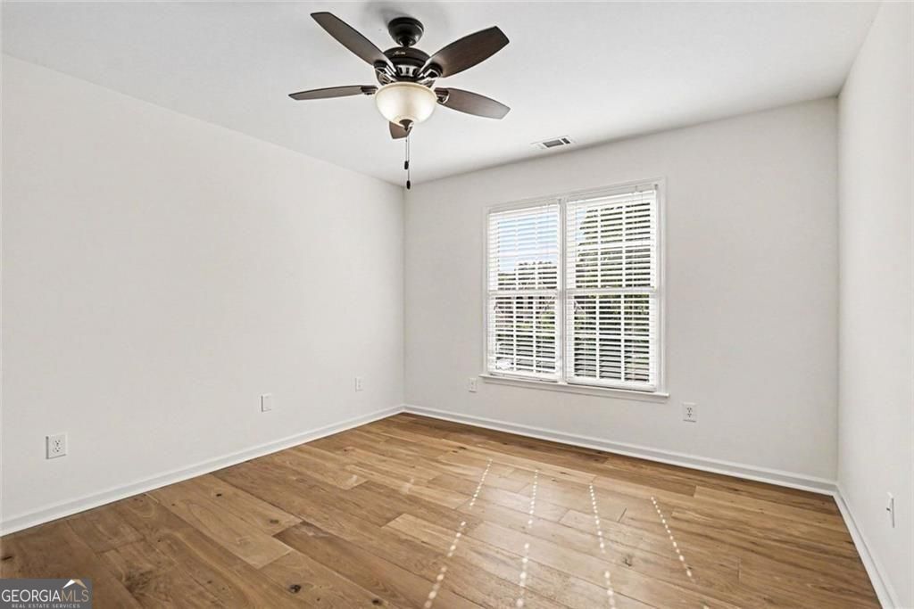 Roswell, Georgia, 30075, United States, 5 Bedrooms Bedrooms, ,4 BathroomsBathrooms,Residential,For Sale,2044480
