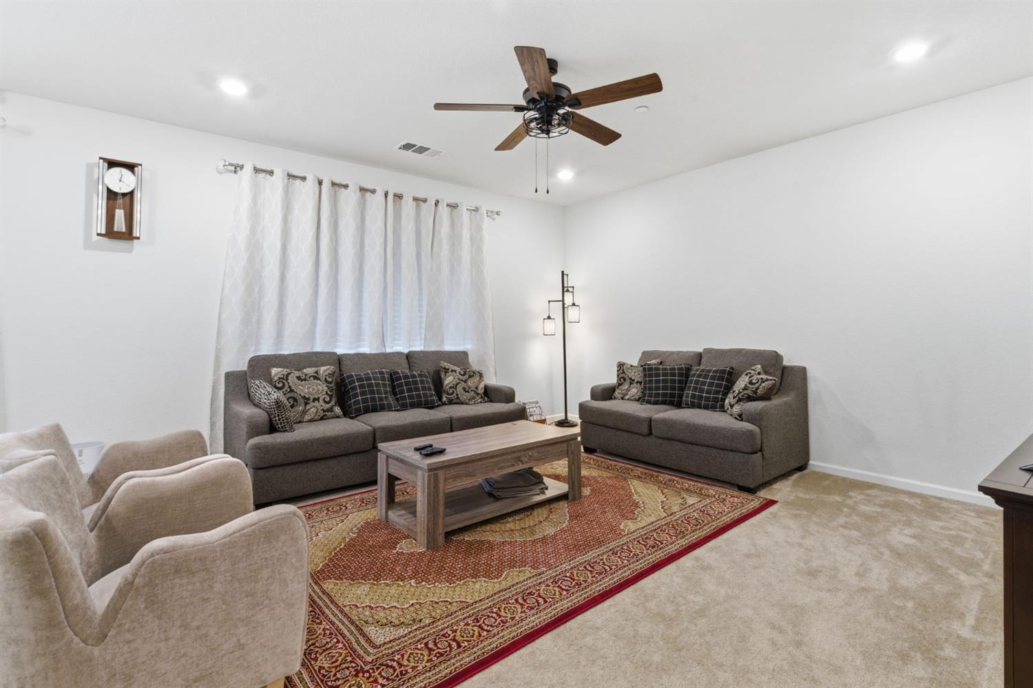 Manteca, California, 95337, United States, 4 Bedrooms Bedrooms, ,3 BathroomsBathrooms,Residential,For Sale,2001194