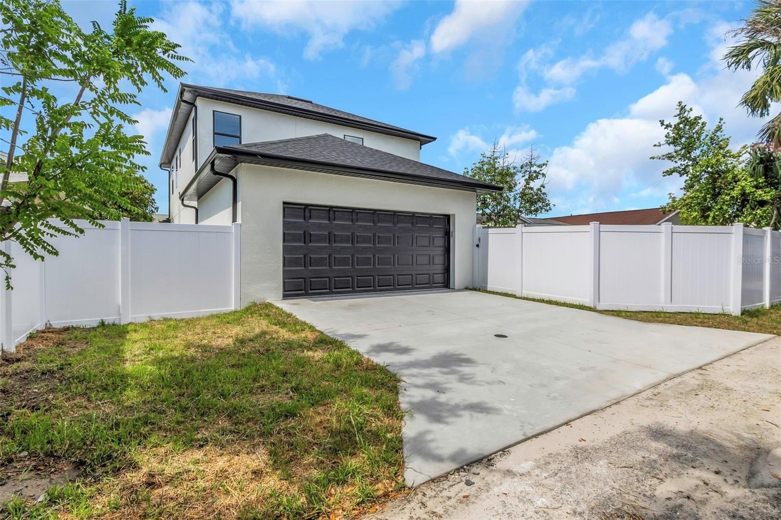 TAMPA, Florida, 33607, United States, 5 Bedrooms Bedrooms, ,3 BathroomsBathrooms,Residential,For Sale,1976051