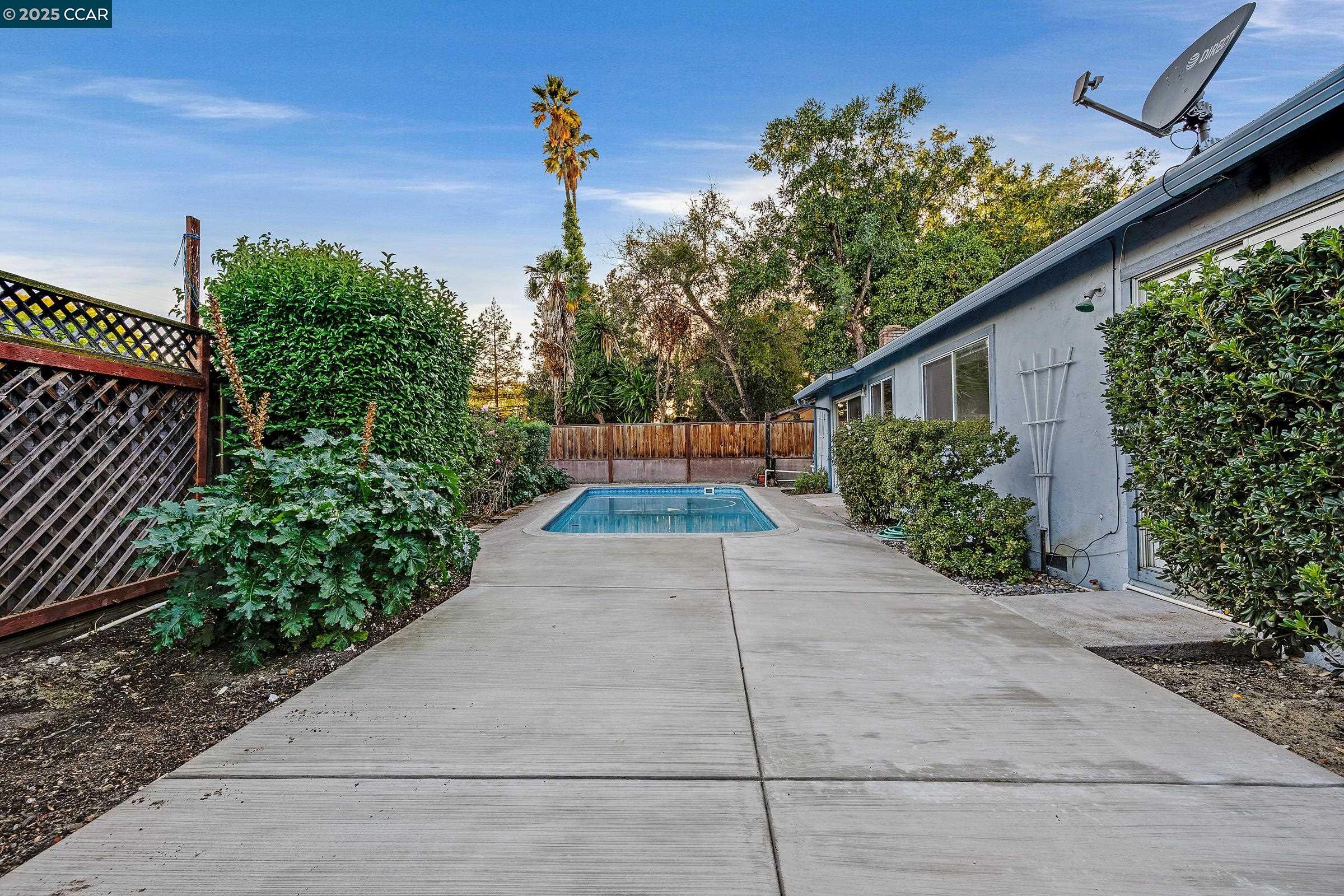 Concord, California, 94520, United States, 3 Bedrooms Bedrooms, ,2 BathroomsBathrooms,Residential,For Sale,1988919