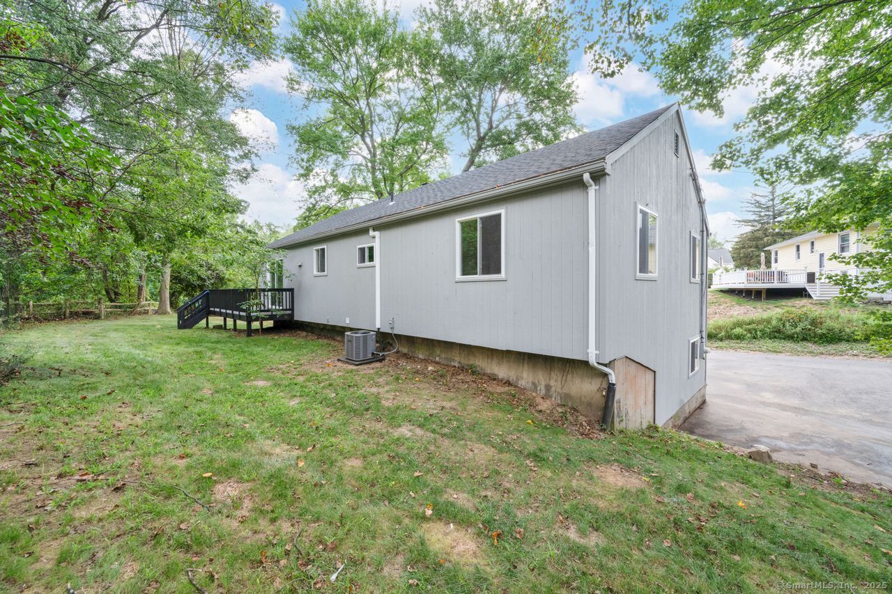 Milford, Connecticut, 06461, United States, 4 Bedrooms Bedrooms, ,3 BathroomsBathrooms,Residential,For Sale,1932741
