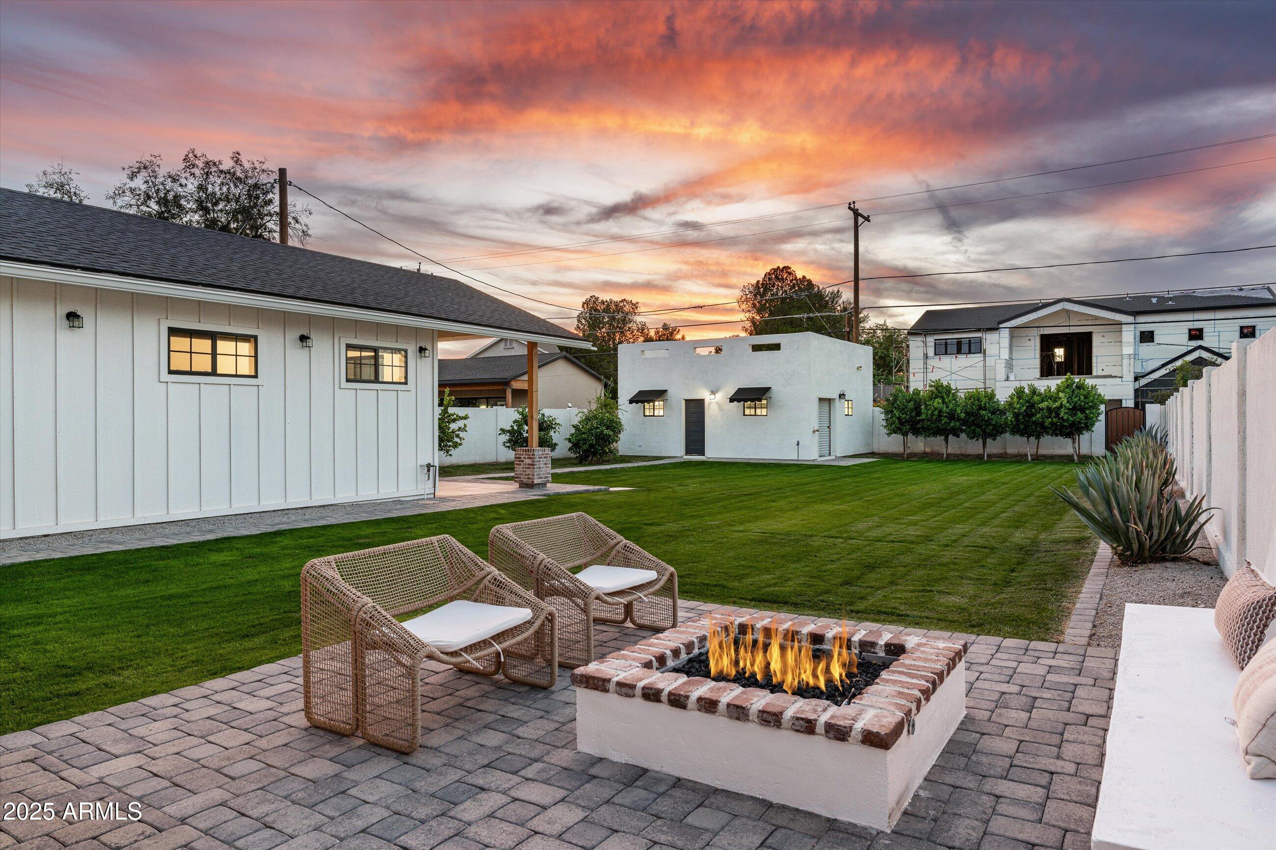 Phoenix, Arizona, 85018, United States, 4 Bedrooms Bedrooms, ,4 BathroomsBathrooms,Residential,For Sale,1993183