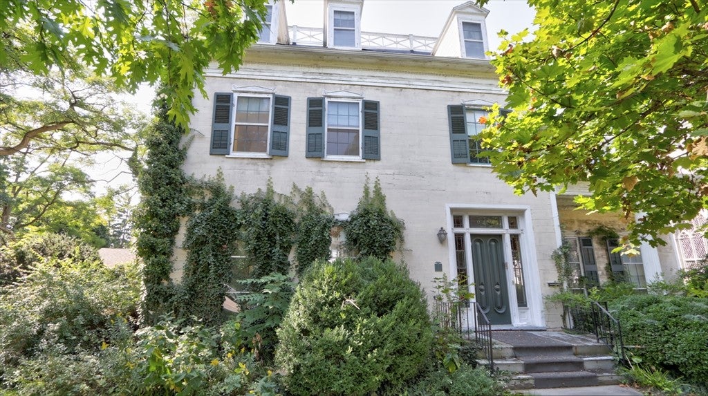 Geneva, New York, 14456, United States, 4 Bedrooms Bedrooms, ,3 BathroomsBathrooms,Residential,For Sale,1901149