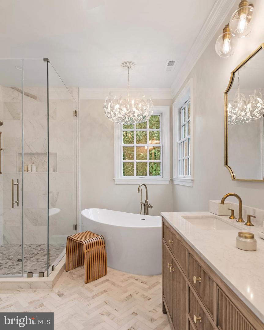 Annapolis, Maryland, 21403, United States, 4 Bedrooms Bedrooms, ,5 BathroomsBathrooms,Residential,For Sale,1927393