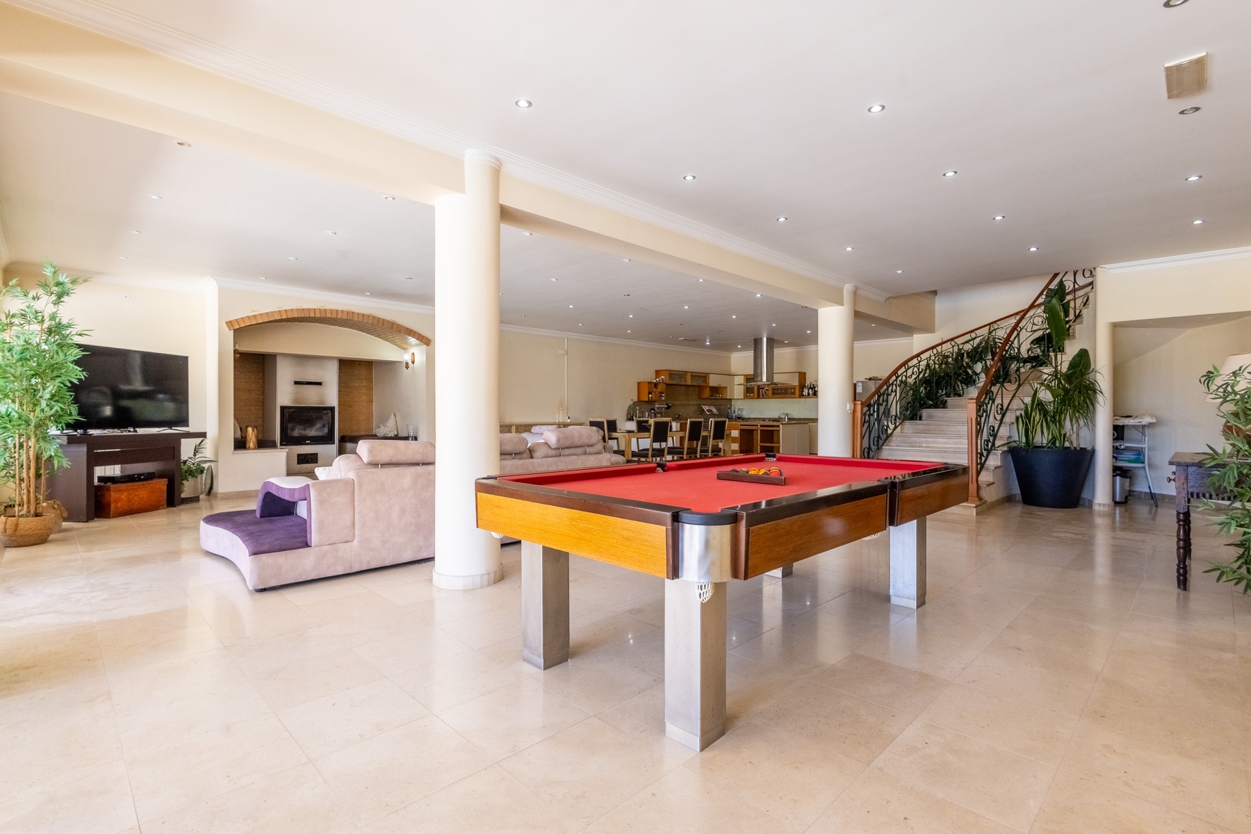  Detached house, 8 bedrooms, for Sale - 物件實景