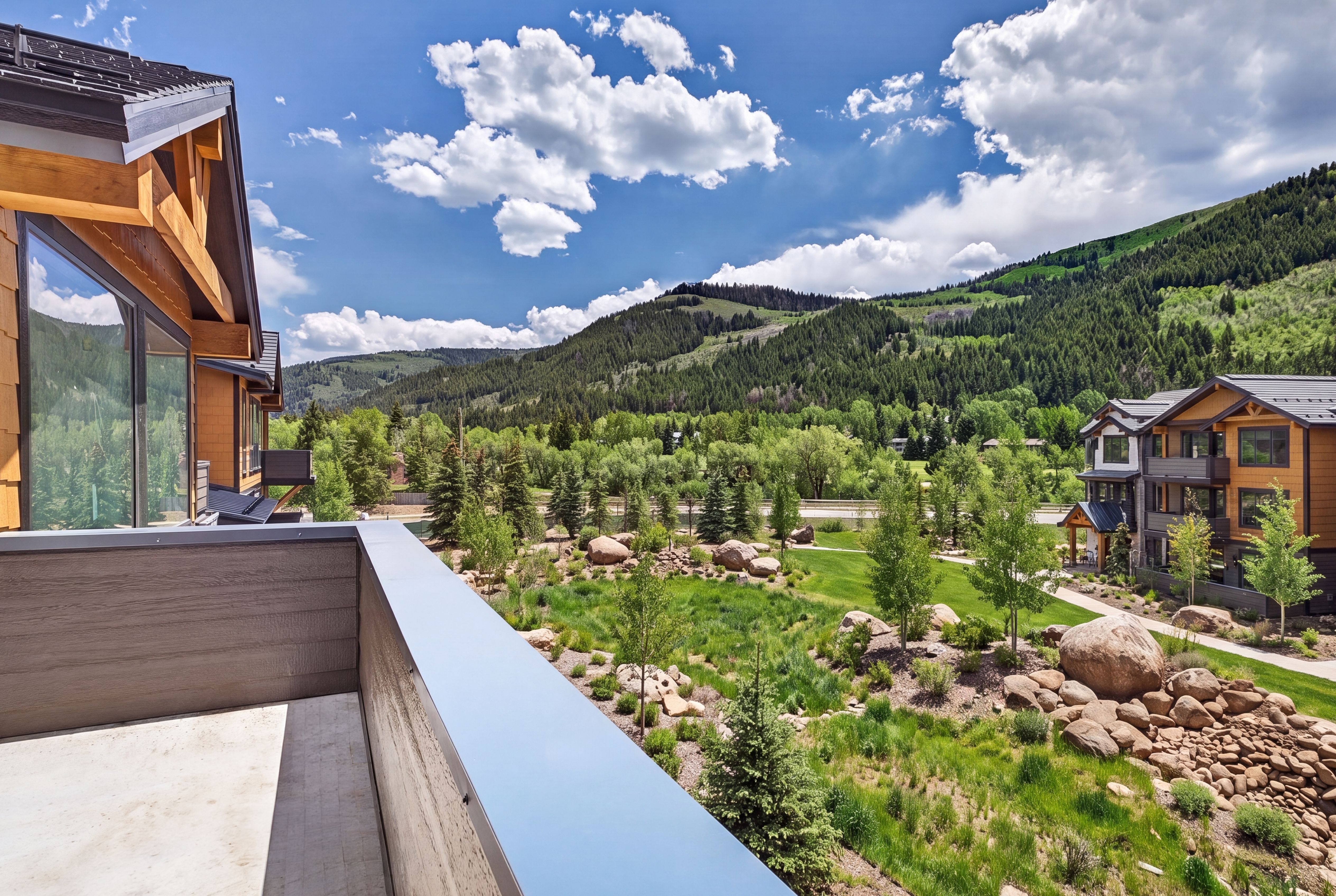  The Kestrel Captures Unobstructed Mountain And Valley Views - 物件實景
