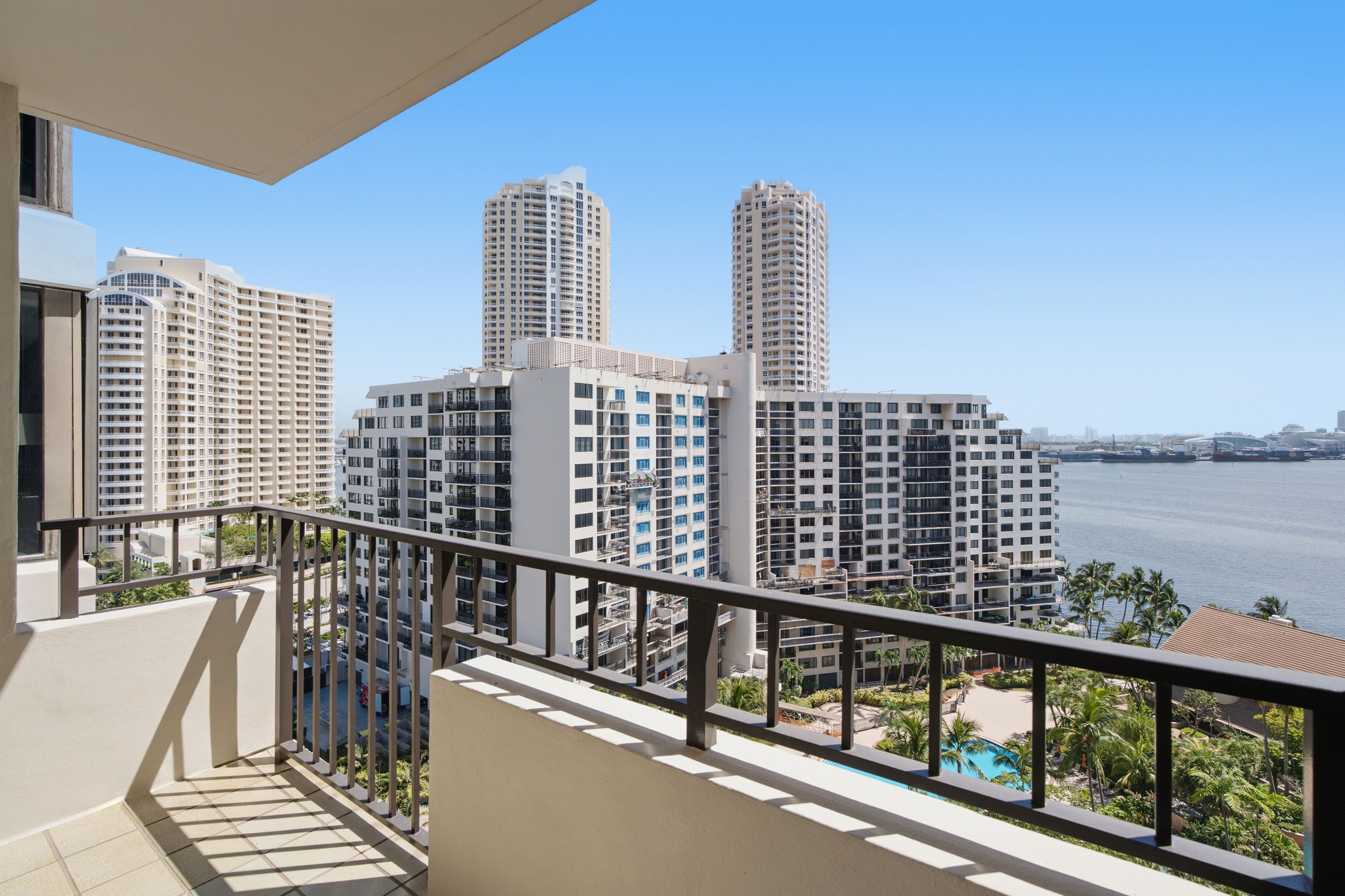  520 Brickell Key Dr, Miami, FL, 33131 - 物件實景