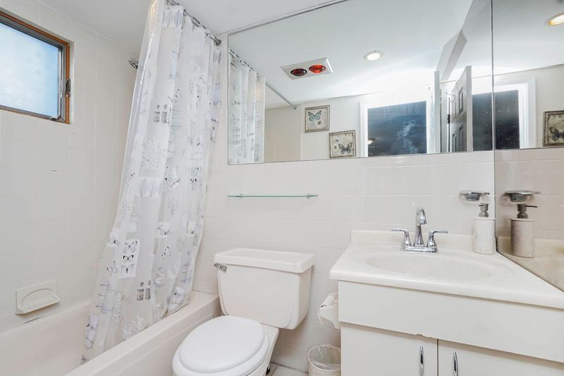 Staten Island, New York, 10314, United States, 4 Bedrooms Bedrooms, ,2 BathroomsBathrooms,Residential,For Sale,1895185