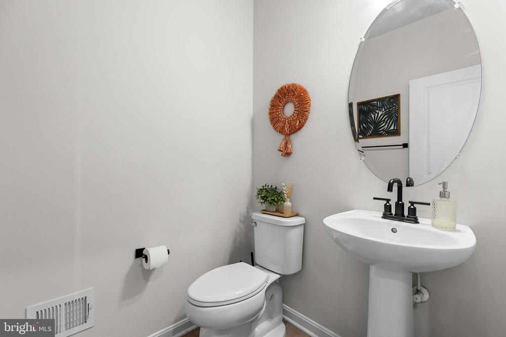 Stafford, Virginia, 22554, United States, 5 Bedrooms Bedrooms, ,4 BathroomsBathrooms,Residential,For Sale,1923064