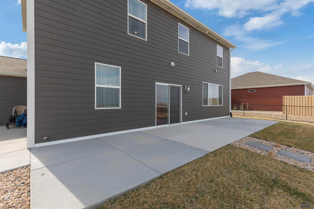 Rapid City, South Dakota, 57703, United States, 3 Bedrooms Bedrooms, ,3 BathroomsBathrooms,Residential,For Sale,1863610