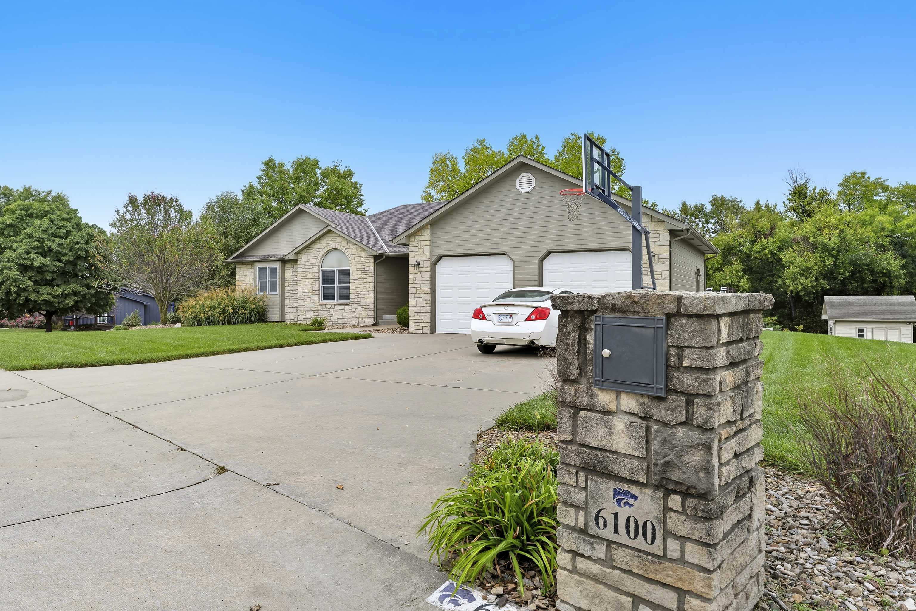 Manhattan, Kansas, 66502, United States, 5 Bedrooms Bedrooms, ,3 BathroomsBathrooms,Residential,For Sale,1960988
