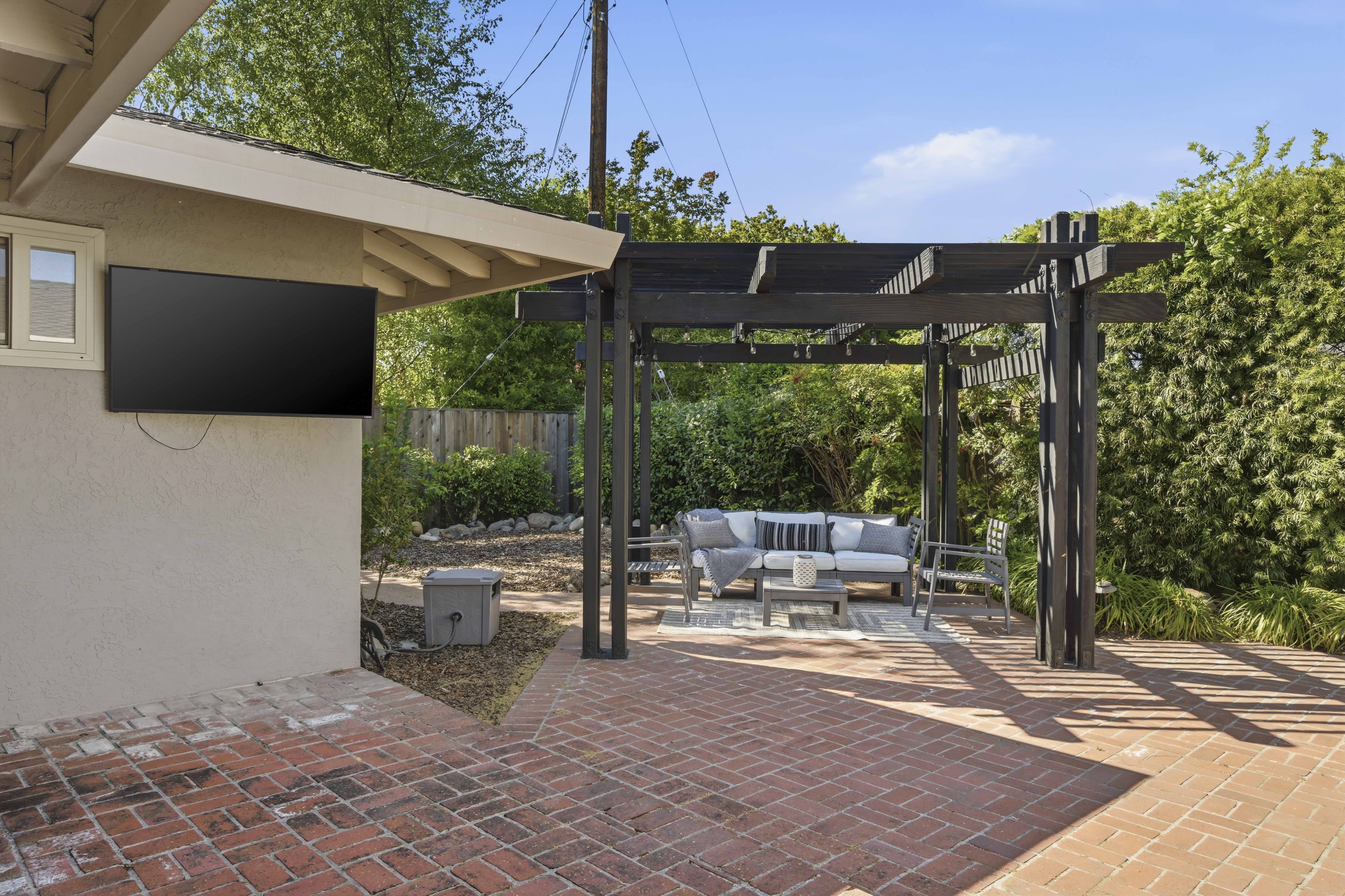  2929 Latham Drive, Sacramento, CA 95864 - 物件實景