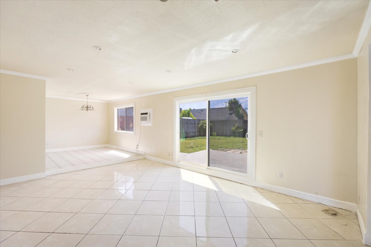 Chino, California, 91710, United States, 5 Bedrooms Bedrooms, ,3 BathroomsBathrooms,Residential,For Sale,1943036