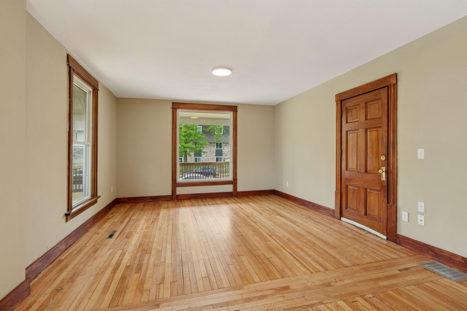 Minneapolis, Minnesota, 55408, United States, ,Residential,For Sale,1821606