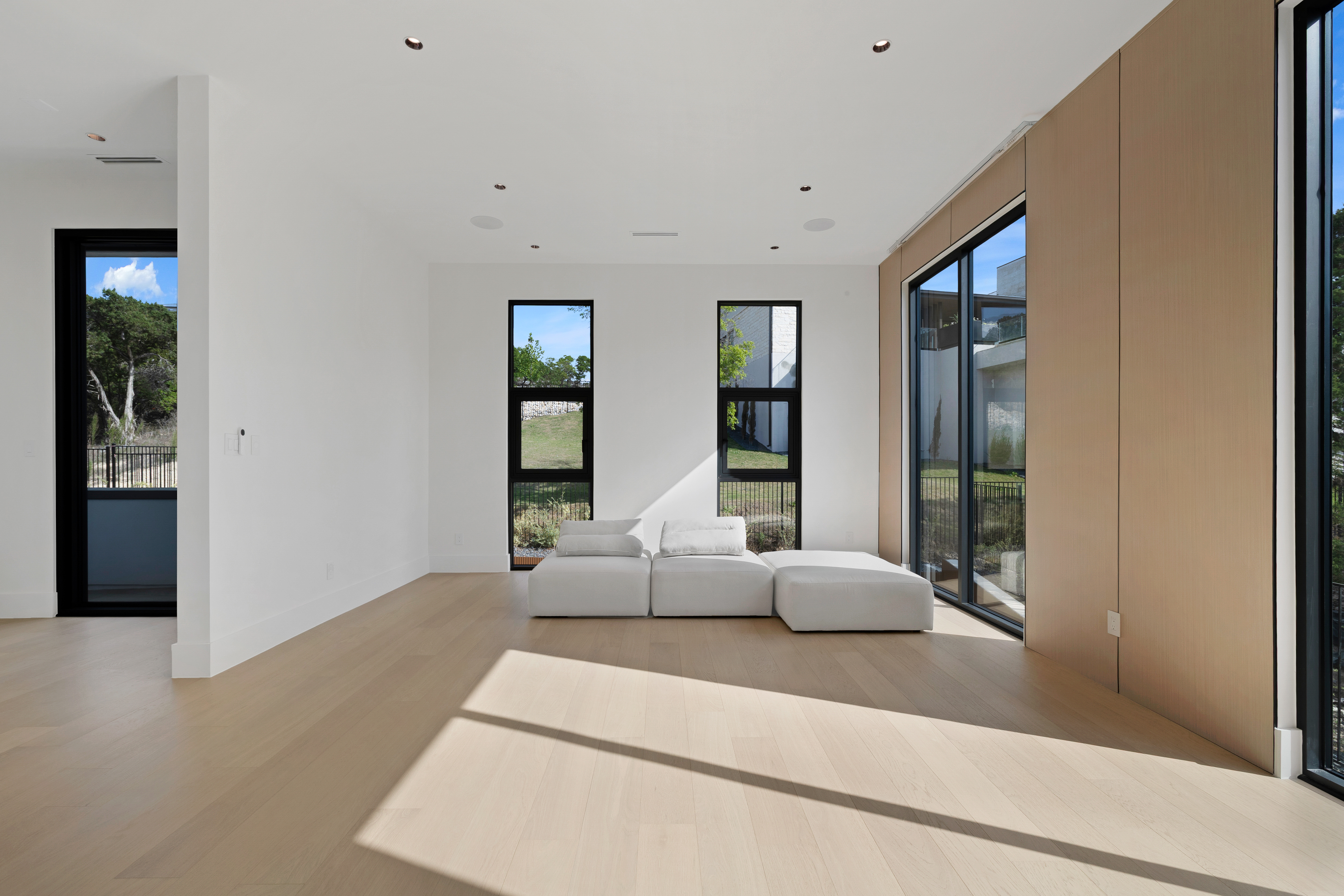  Bold Contemporary Estate for Elevated Living - 物件實景