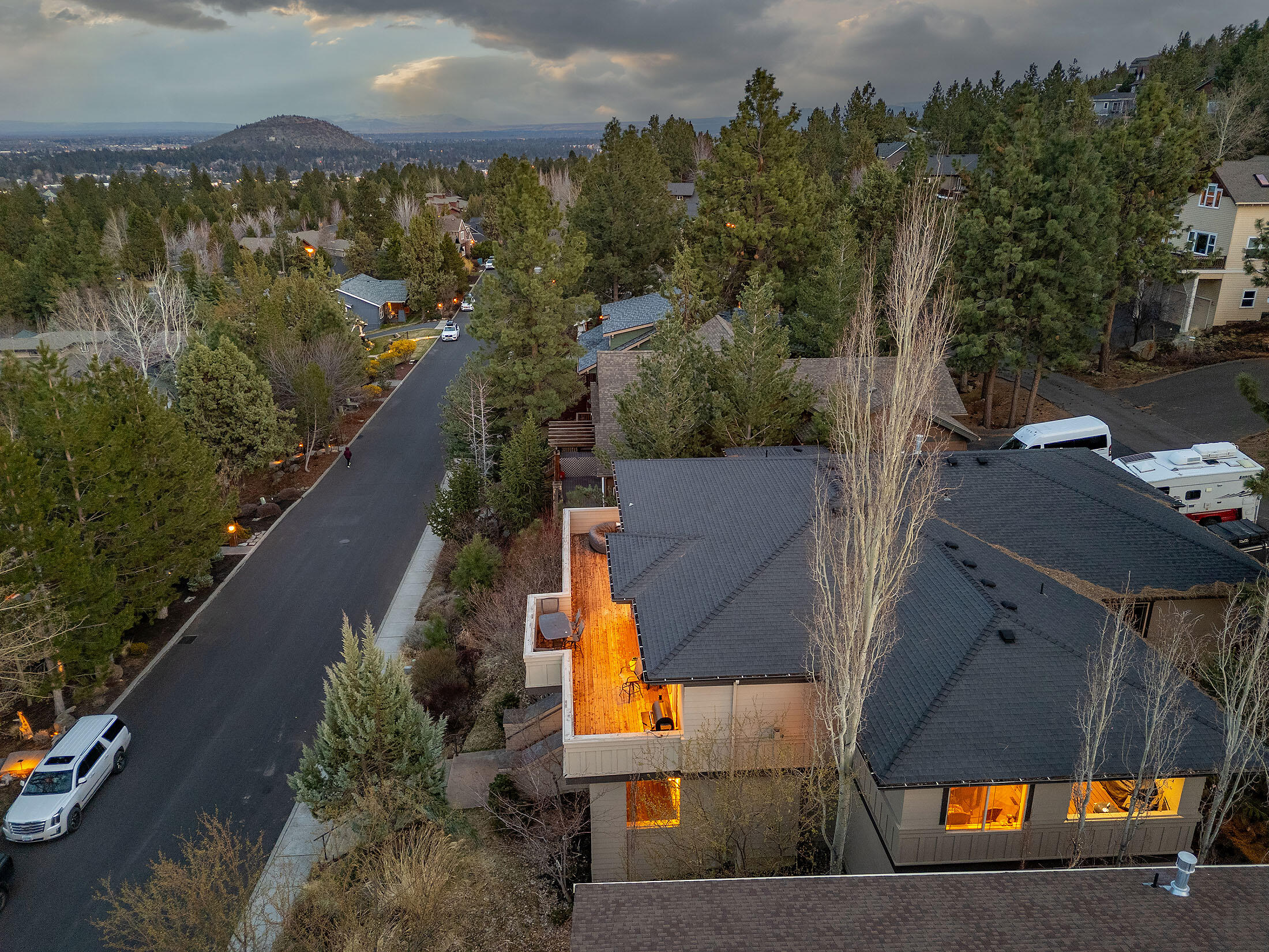Bend, Oregon, 97703, United States, 4 Bedrooms Bedrooms, ,3 BathroomsBathrooms,Residential,For Sale,1805310