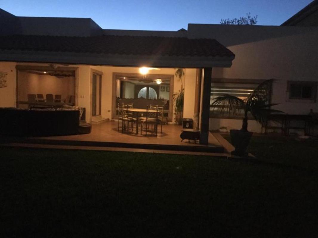 Paseo de San Luciano, Torreón, Coahuila de Zaragoza, 27106, Mexico, 3 Bedrooms Bedrooms, ,3 BathroomsBathrooms,Residential,For Sale,Paseo de San Luciano,1621731