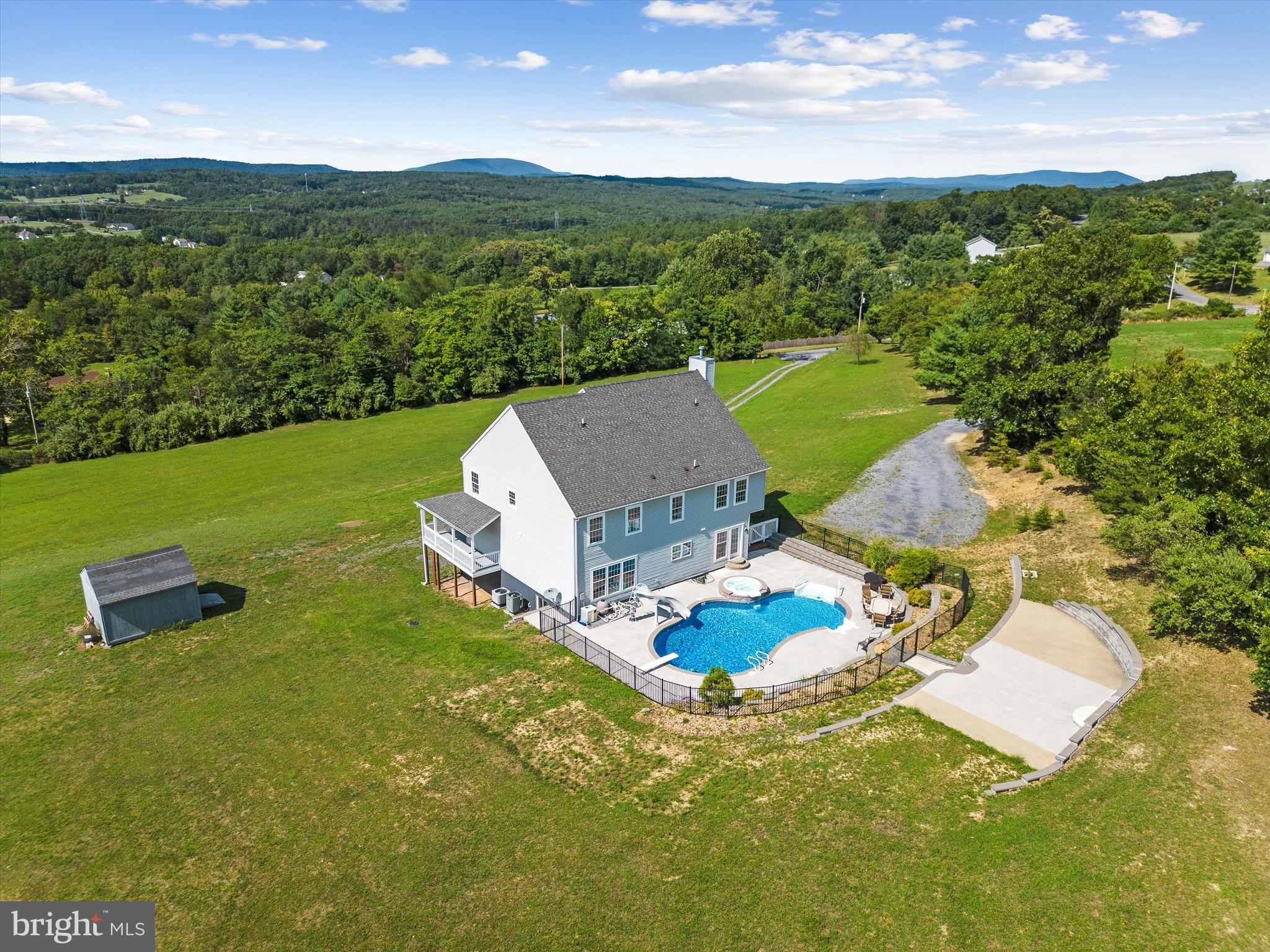 128 Whitlock Lane, Gore, Virginia, 22637, United States, 6 Bedrooms Bedrooms, ,5 BathroomsBathrooms,Residential,For Sale,128 Whitlock Lane,1338038