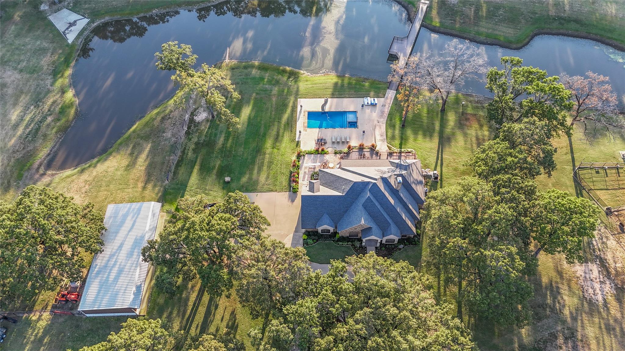 Terrell, Texas, 75161, United States, 3 Bedrooms Bedrooms, ,3 BathroomsBathrooms,Residential,For Sale,1977781