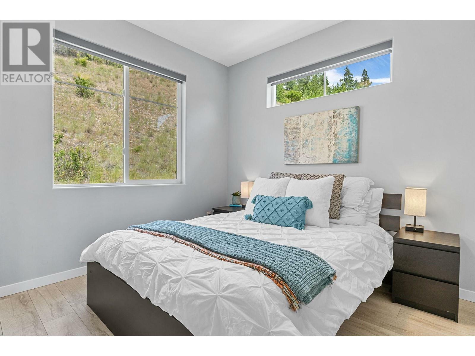 KELOWNA, British Columbia, V1Z 3R8, CA, 3 Bedrooms Bedrooms, ,2 BathroomsBathrooms,Residential,For Sale,1836675