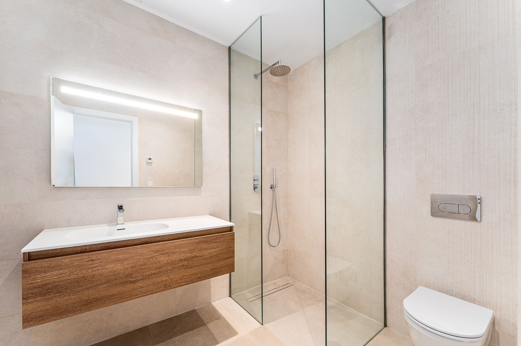  Contemporary Villa with Pool & Solarium in Estepona East - 物件實景