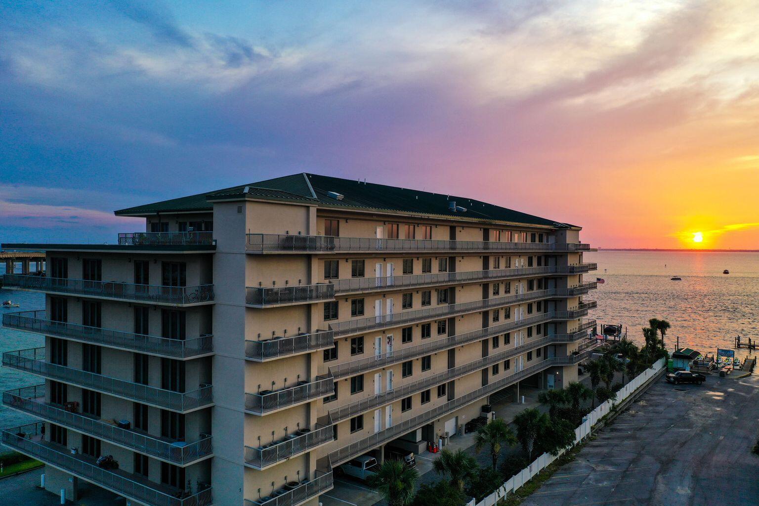 Destin, Florida, 32541, United States, 4 Bedrooms Bedrooms, ,4 BathroomsBathrooms,Residential,For Sale,1977967