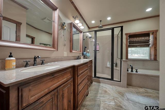 Lindale, Texas, 75771, United States, 4 Bedrooms Bedrooms, ,3 BathroomsBathrooms,Residential,For Sale,1984429